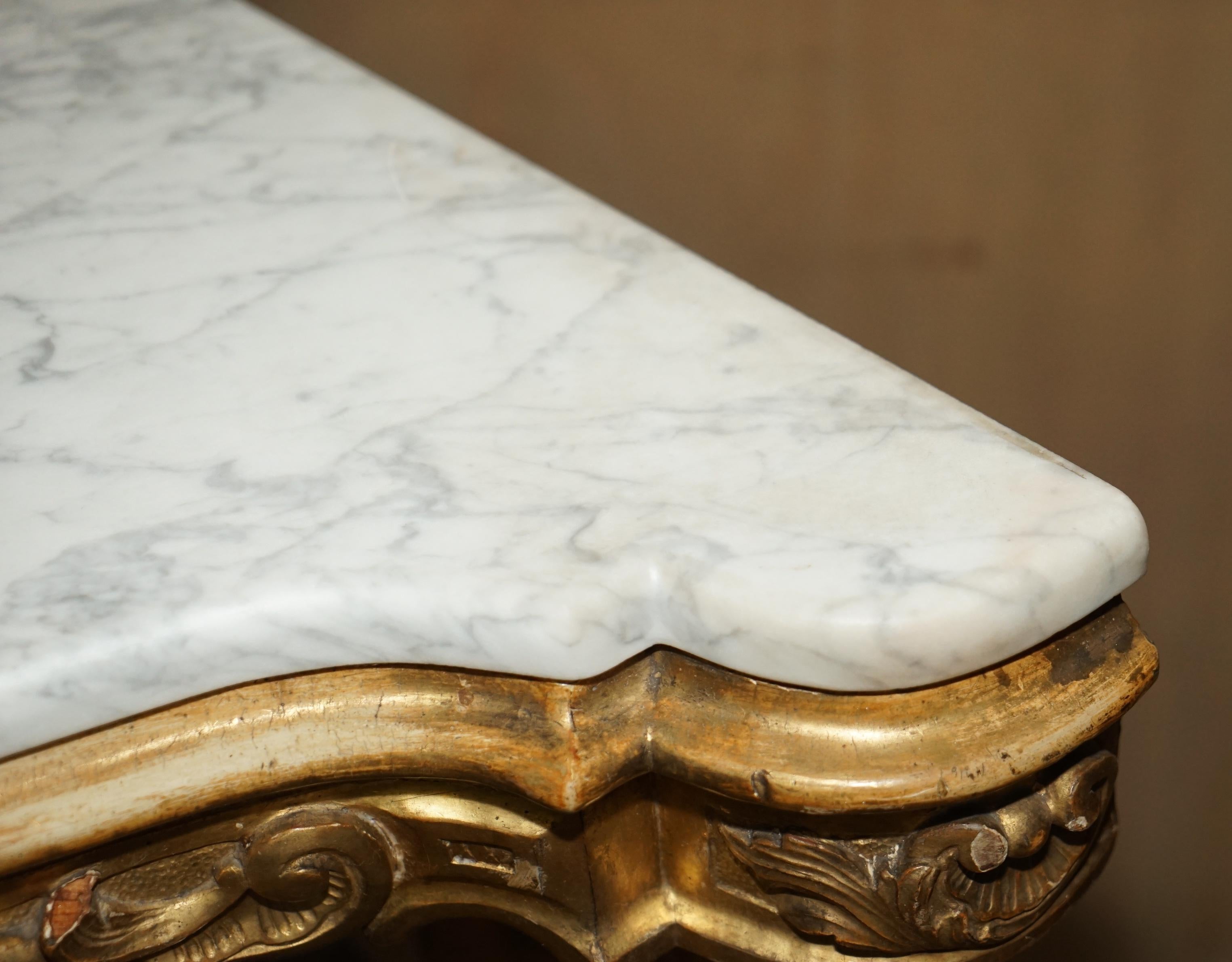 Exquisite Antique Italian Gold Giltwood Italian Marble Herm Carved Corner Table For Sale 10