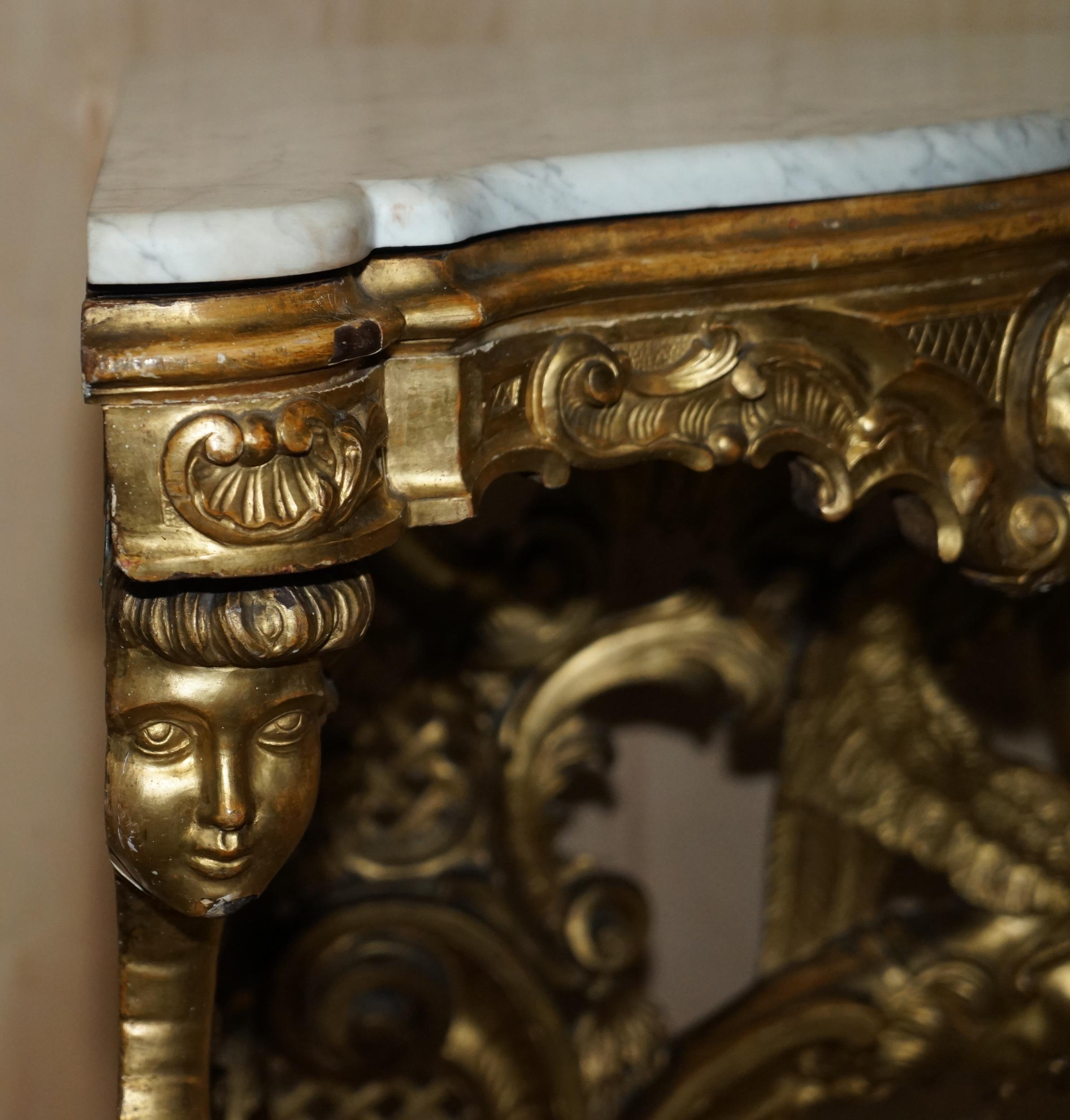 Exquisite Antique Italian Gold Giltwood Italian Marble Herm Carved Corner Table For Sale 13