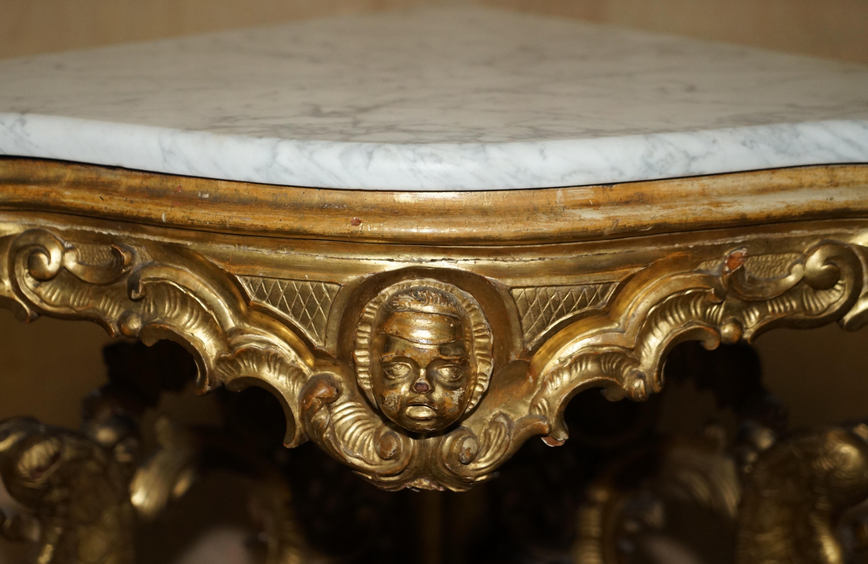 Exquisite Antique Italian Gold Giltwood Italian Marble Herm Carved Corner Table For Sale 1