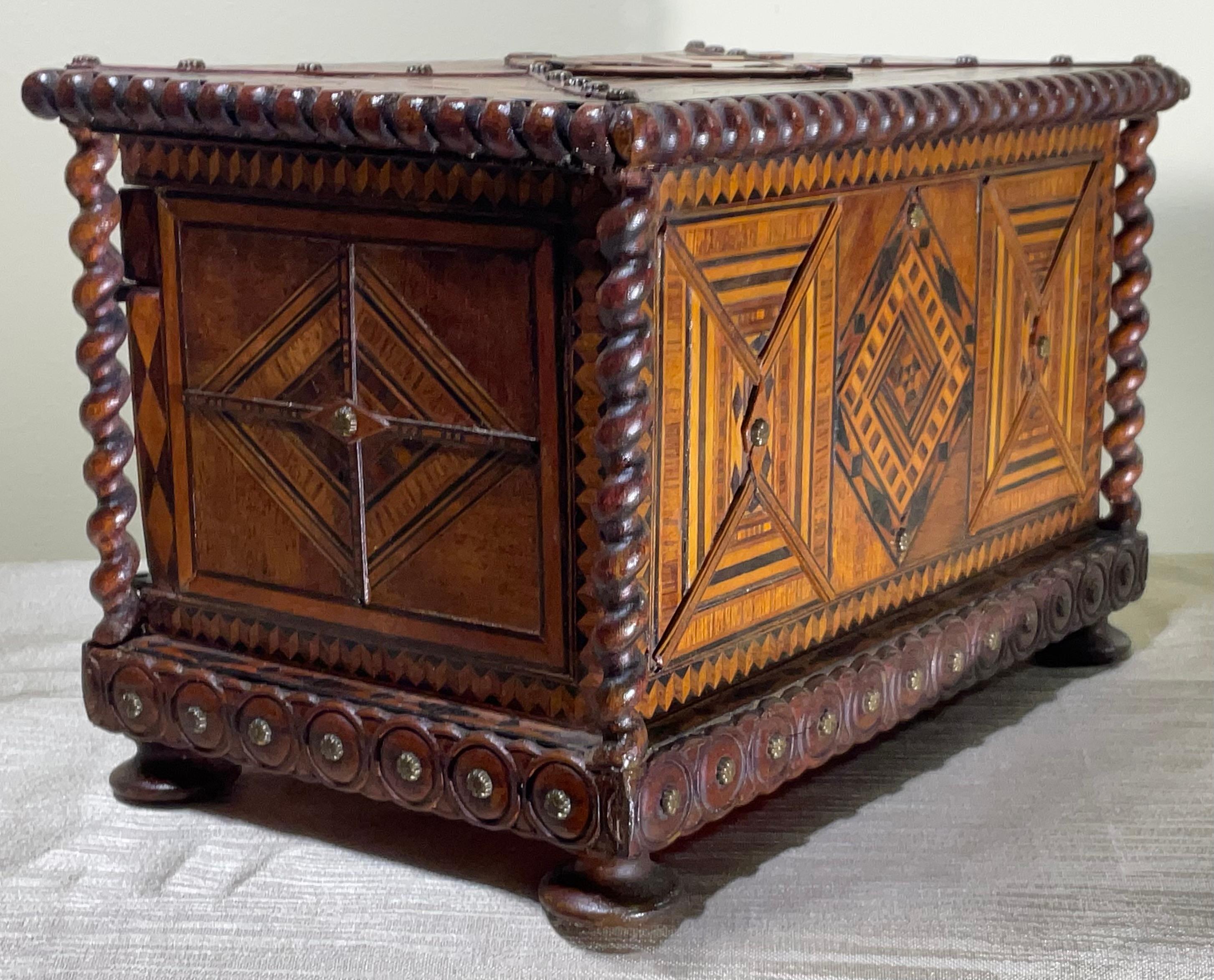 Exquisite Antique Jewellery Box 1