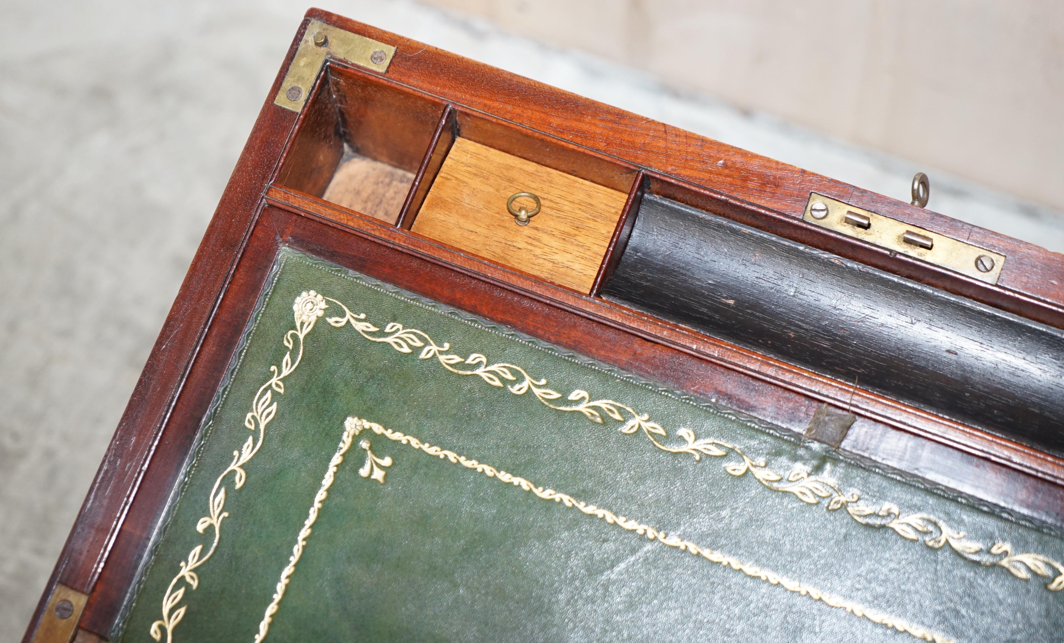 Exquisiter antiker Schreibtisch aus Hartholz für die militärische Kampagne, Schreibpult und späterer Ständer im Angebot 9