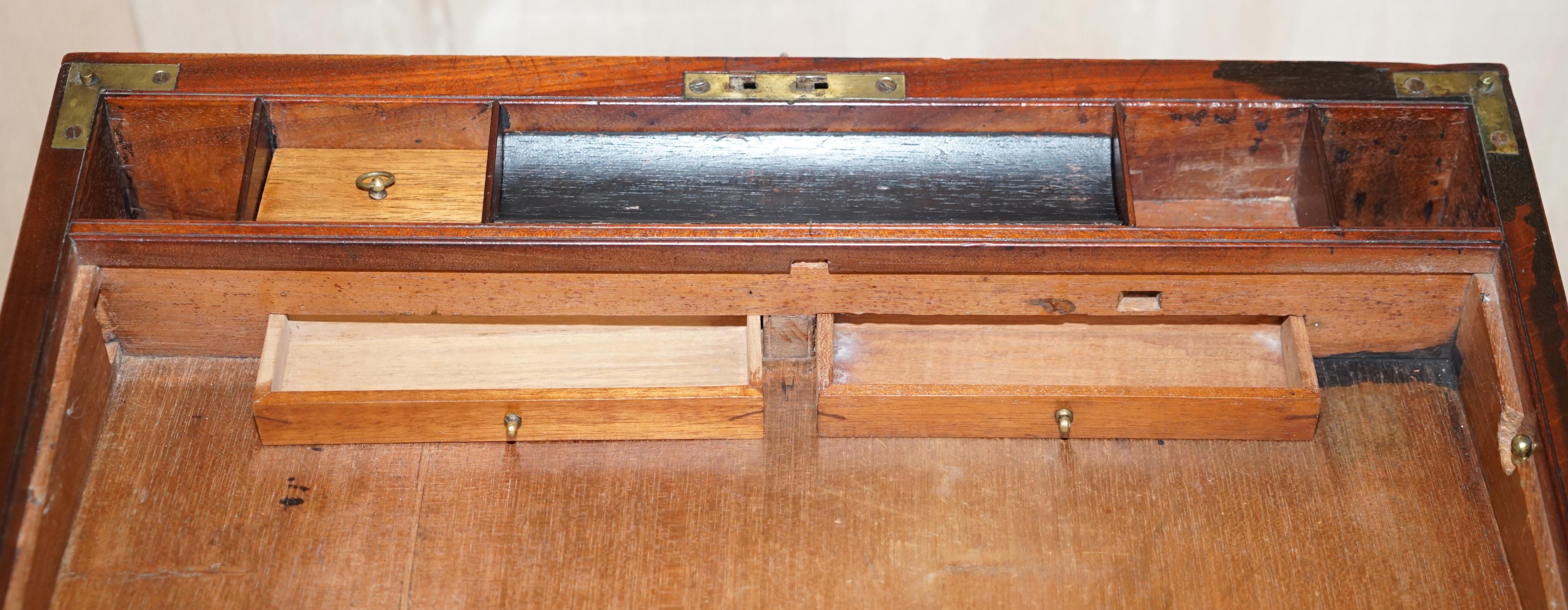 Exquisiter antiker Schreibtisch aus Hartholz für die militärische Kampagne, Schreibpult und späterer Ständer im Angebot 12