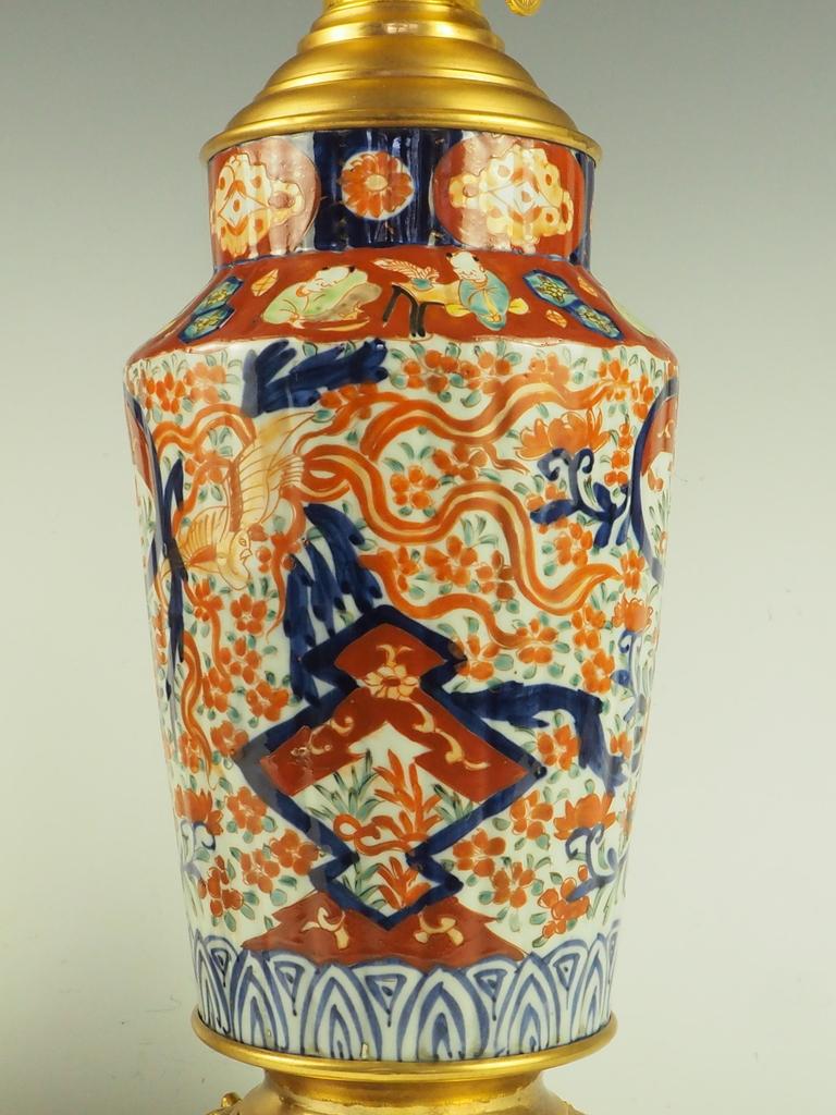 Exquisite Antique Pair of Japanese Imari Porcelain Oil Table Lamps 9