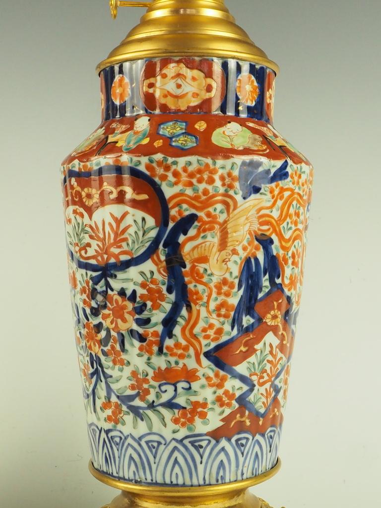 Exquisite Antique Pair of Japanese Imari Porcelain Oil Table Lamps 11