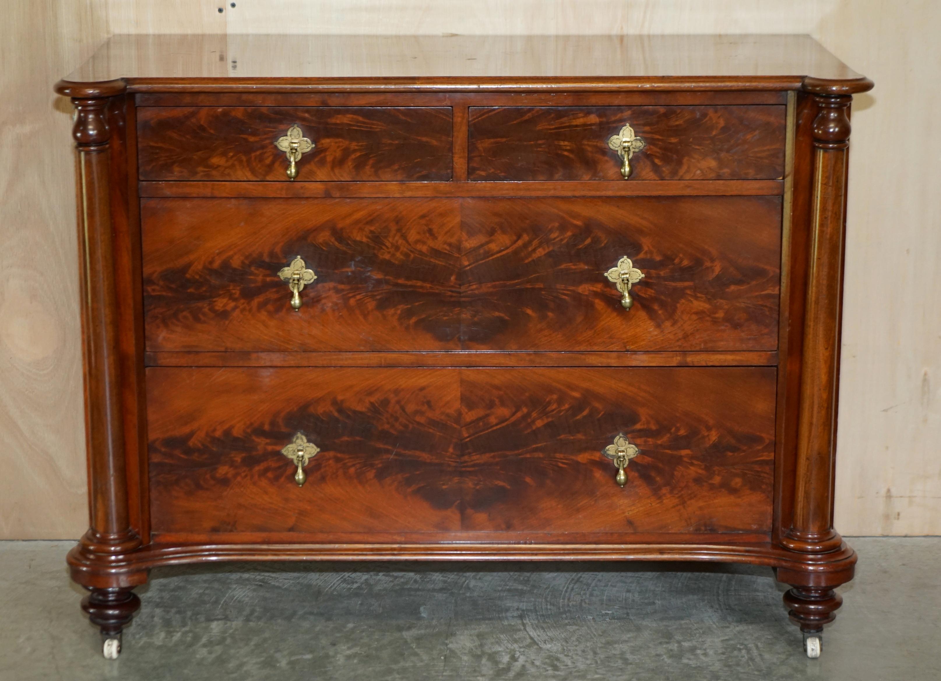 We are delighted to offer for sale this lovely absolutely exquisite, flamed mahogany, mid Victorian chest of drawers which sits on elegant turned legs finished with porcelain castors.

These drawers have a timber patina to die for, it is glorious