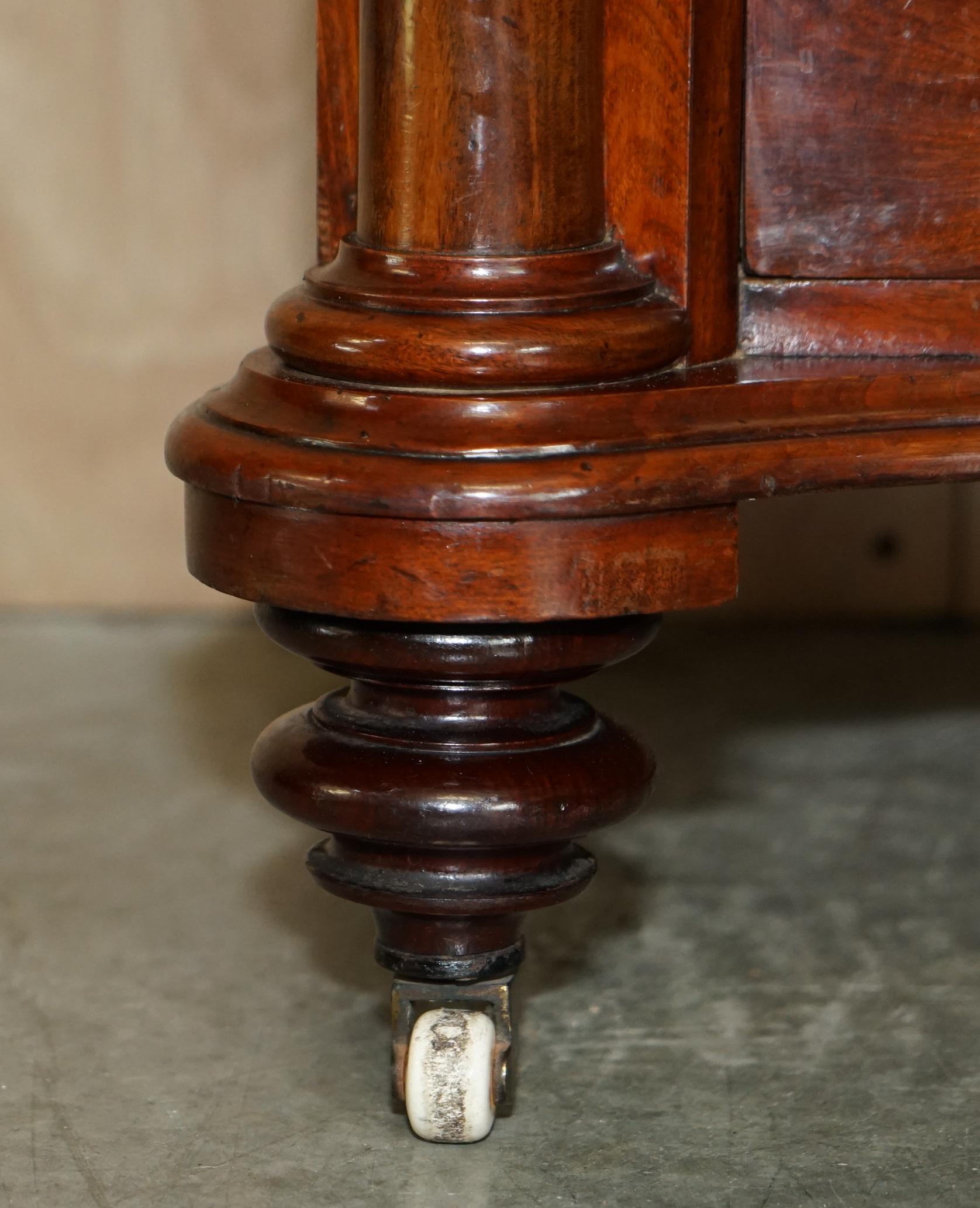 Exquisite Antique Victorian Flamed Hardwood Chest of Drawers Porcelain Castors For Sale 3