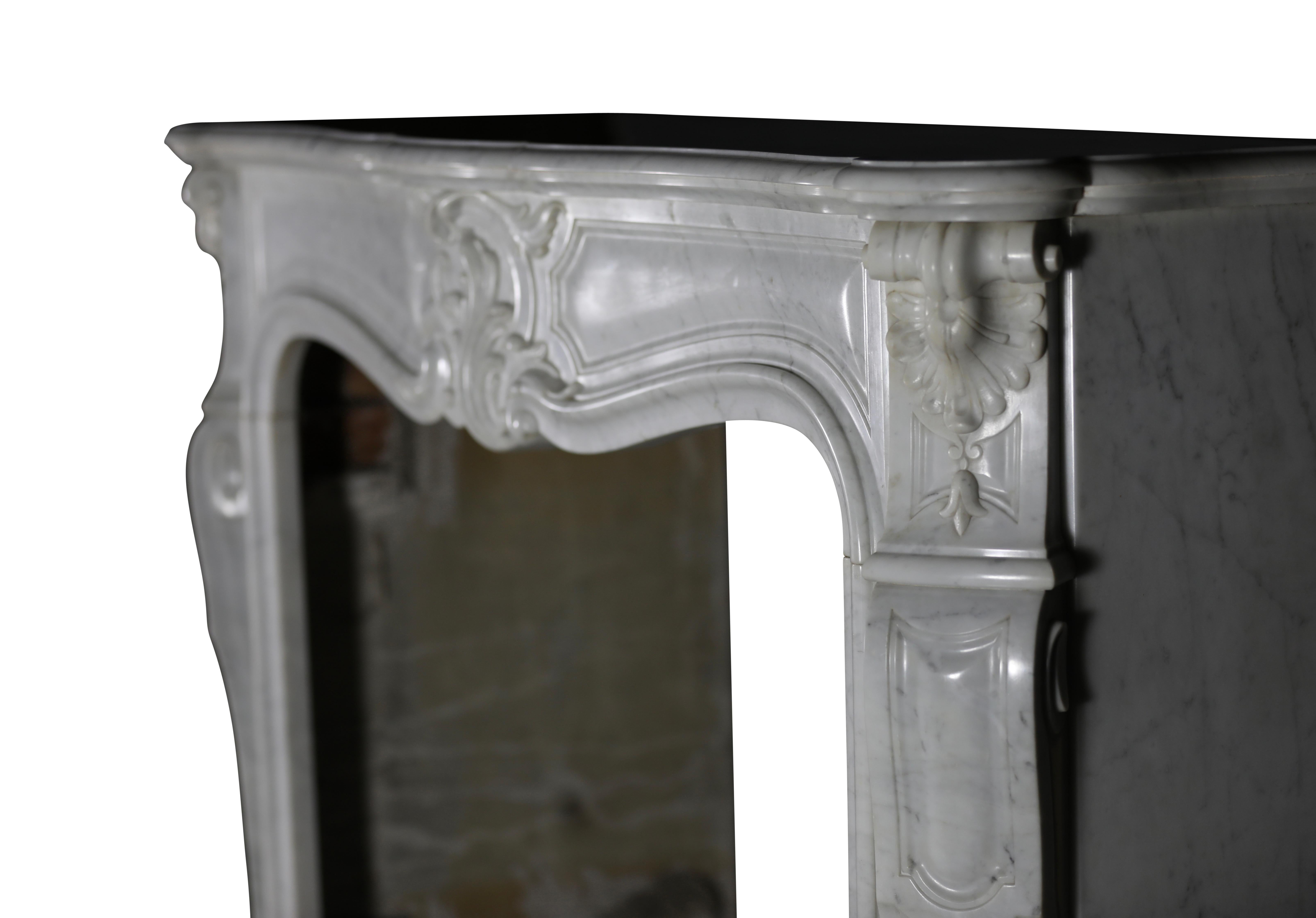 Carrara Marble Exquisite Antique White Marble Fireplace Surround For Sale
