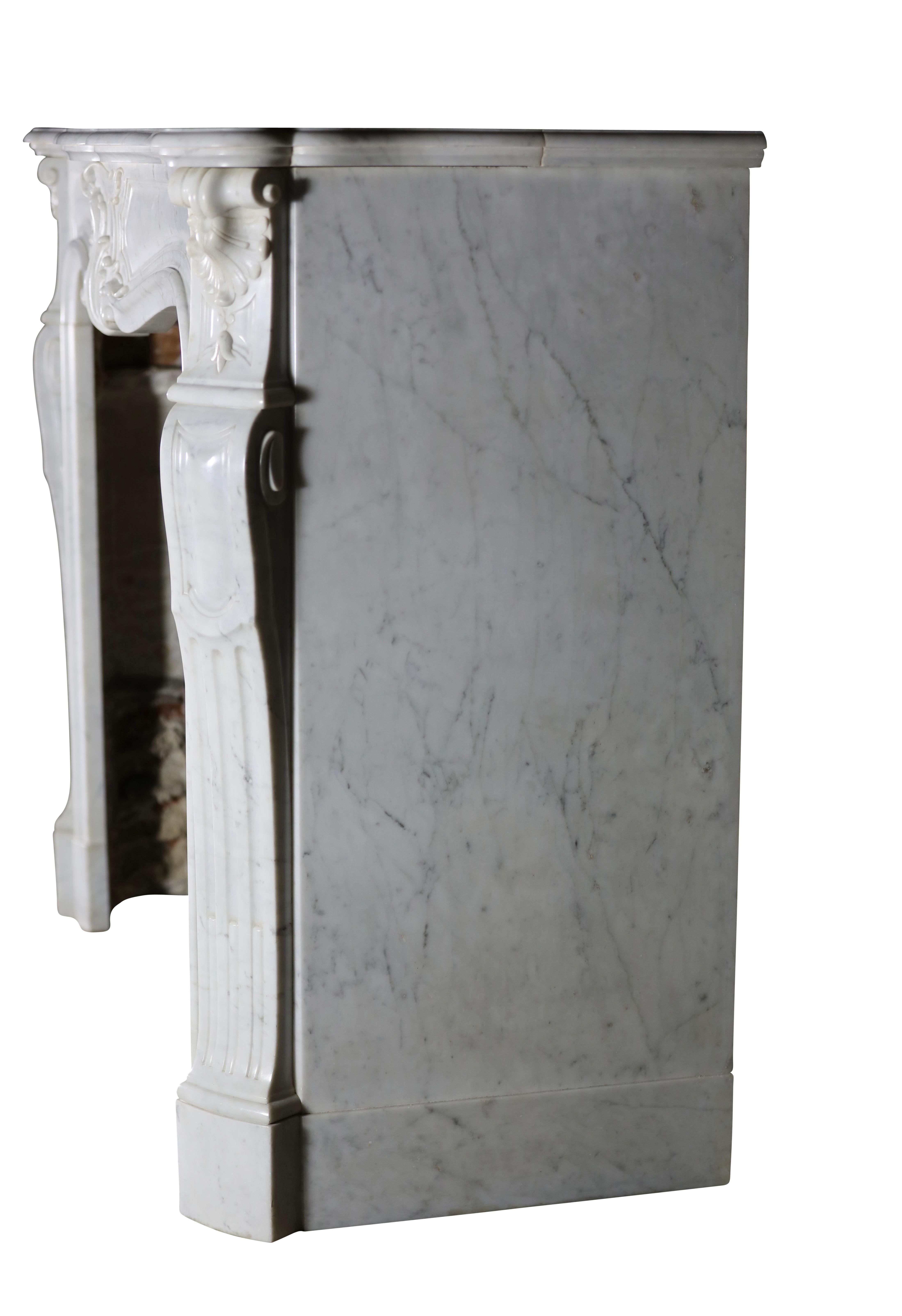 Exquisite Antique White Marble Fireplace Surround For Sale 1
