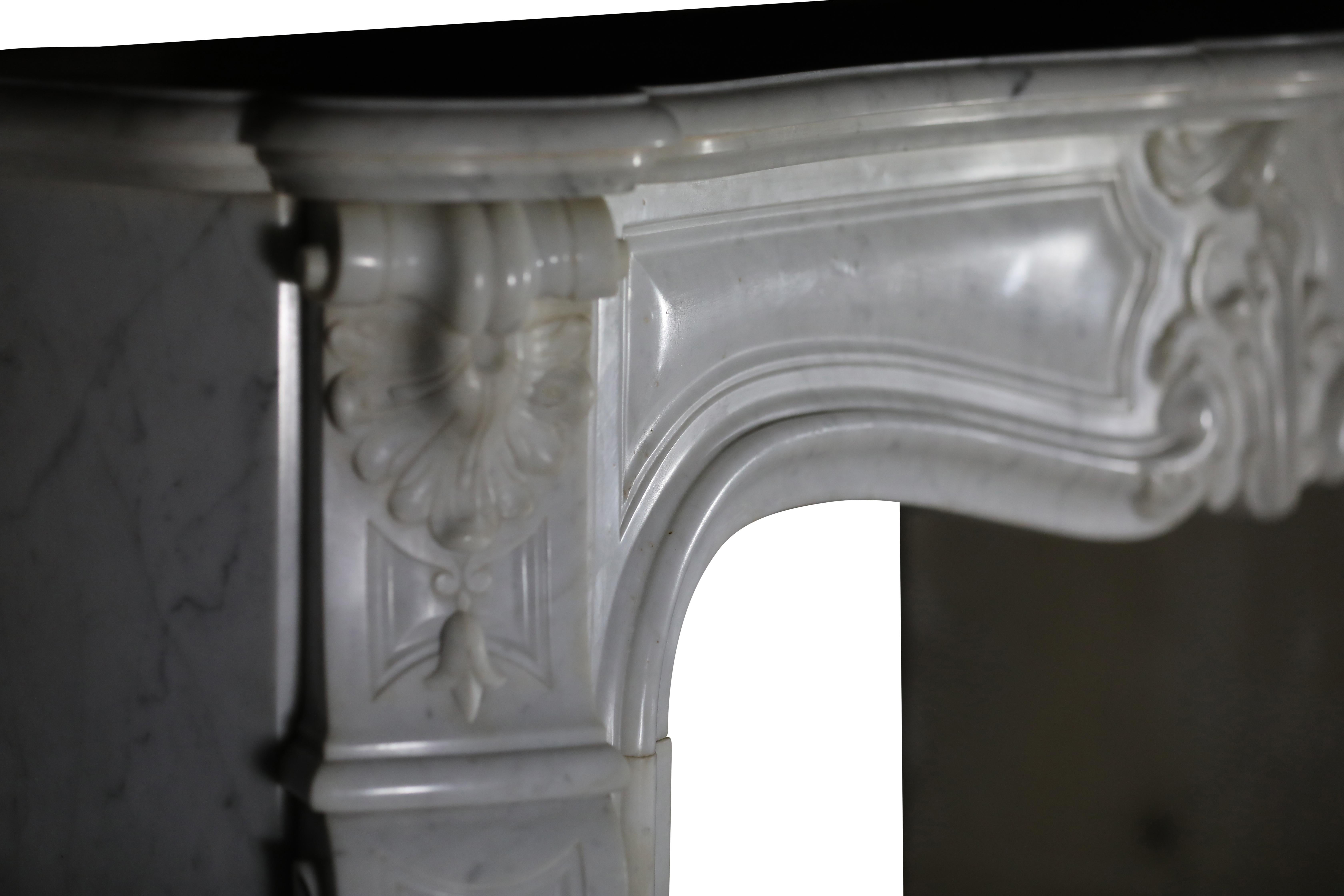Exquisite Antique White Marble Fireplace Surround For Sale 2