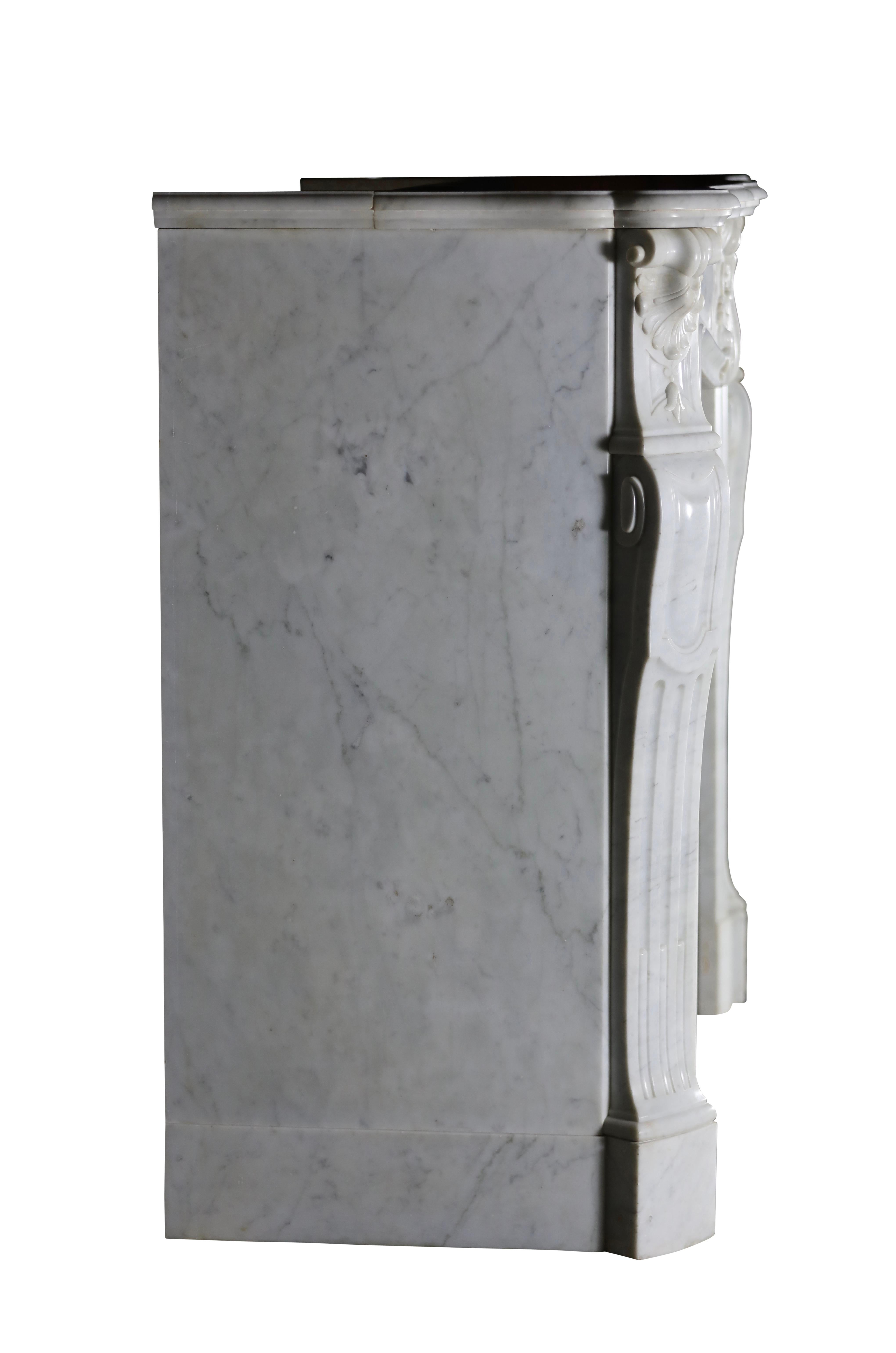 Exquisite Antique White Marble Fireplace Surround For Sale 3