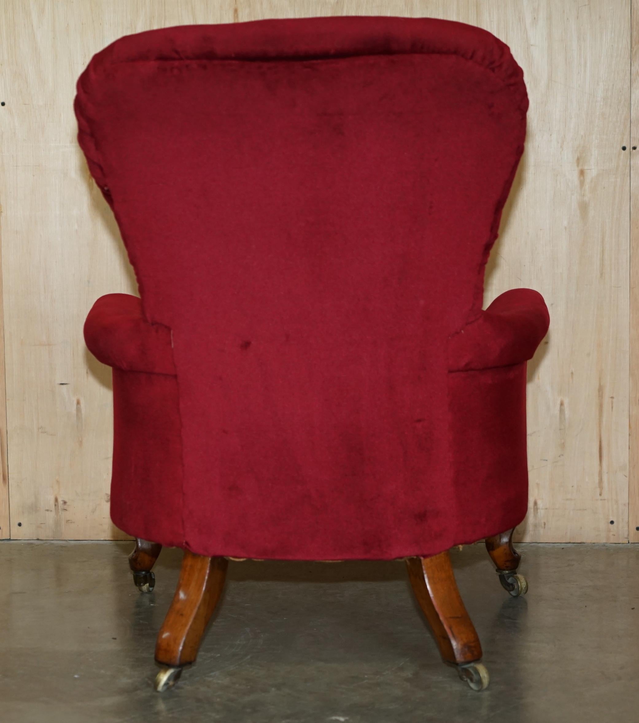 EXQUISITE ANTIQUE WILLIAM IV 1830 CHESTERFIELD TUFTED WALNUT LIBRARY ARMCHAiR For Sale 7
