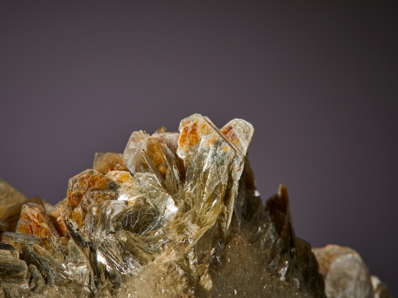 Squisita acquamarina con cristallo di muscovite e quarzo 4