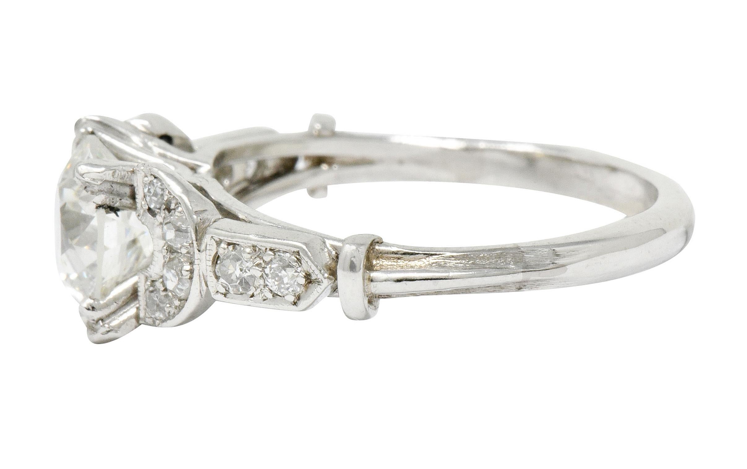 Women's or Men's Exquisite Art Deco 1.39 Carats Diamond Platinum Engagement Ring GIA For Sale