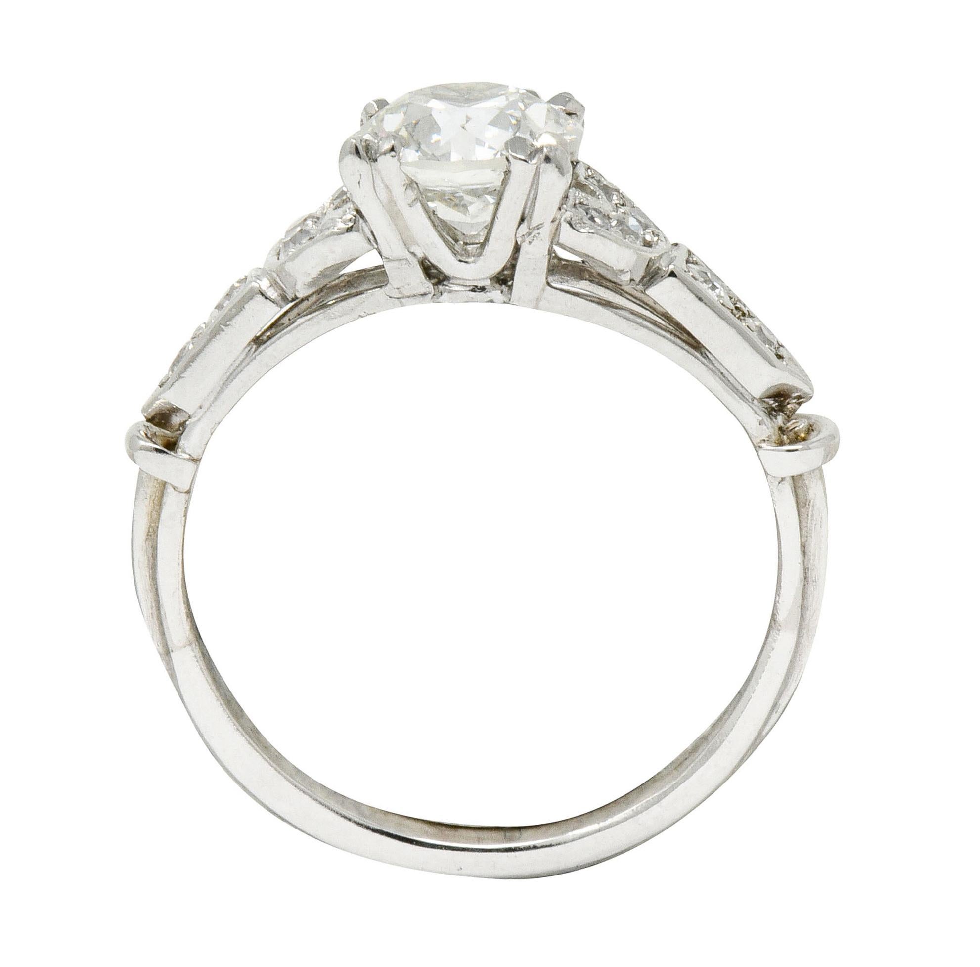 Exquisite Art Deco 1.39 Carats Diamond Platinum Engagement Ring GIA For Sale 2