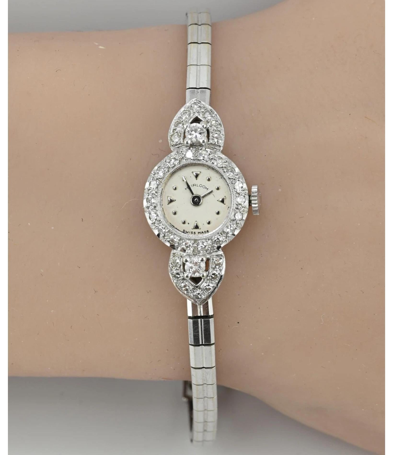 Squisito orologio da cocktail da donna in oro bianco 14K e diamanti Art Deco in vendita 2