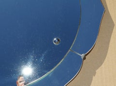 EXQUISITE ART DECO CIRCA 1920'S BUTLERS CONVEX WALL MIRROR WiTH PETAL BORDER