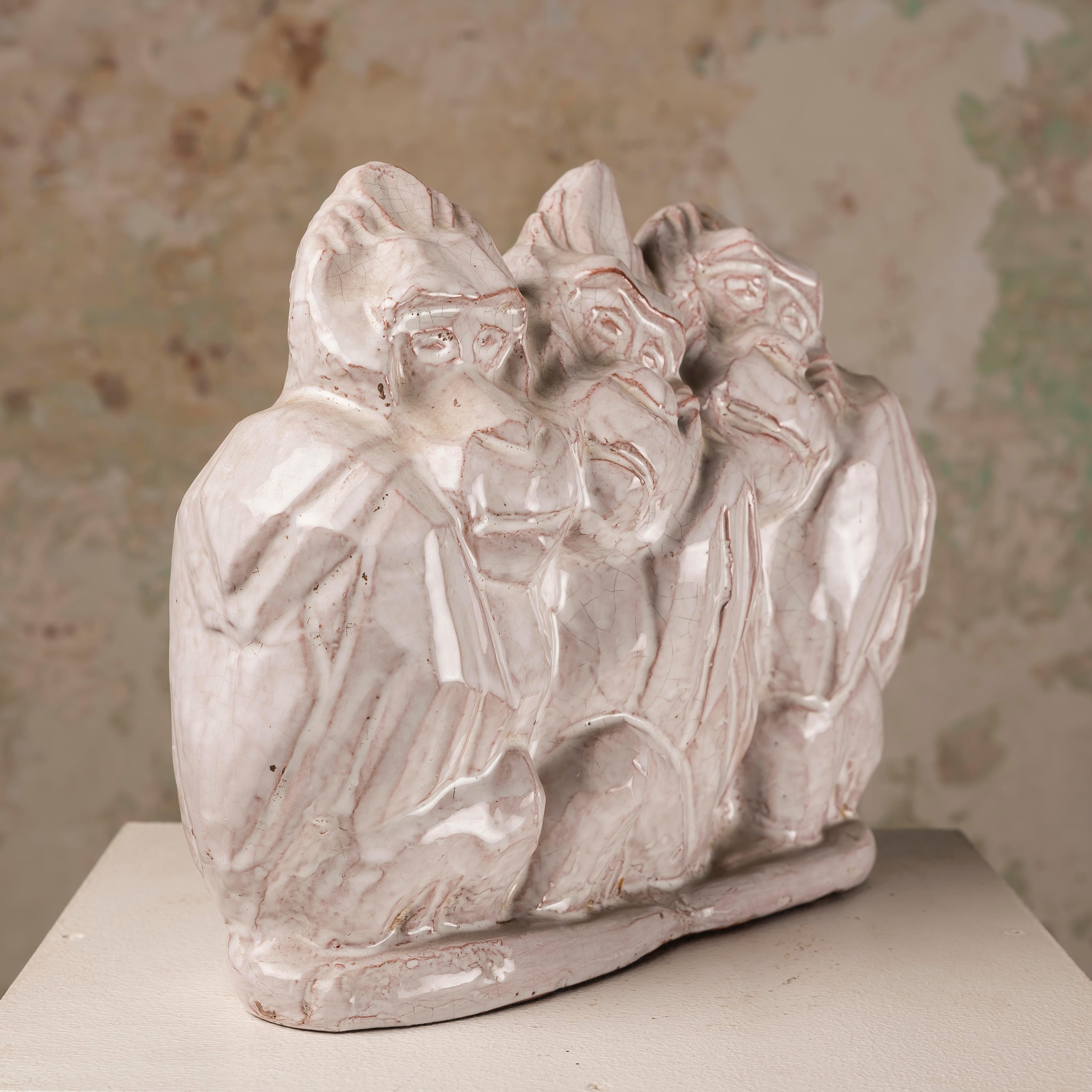 Exquisite Art Deco glasierte Craquelé-Keramik-Skulptur von drei Gorillas im Angebot 1