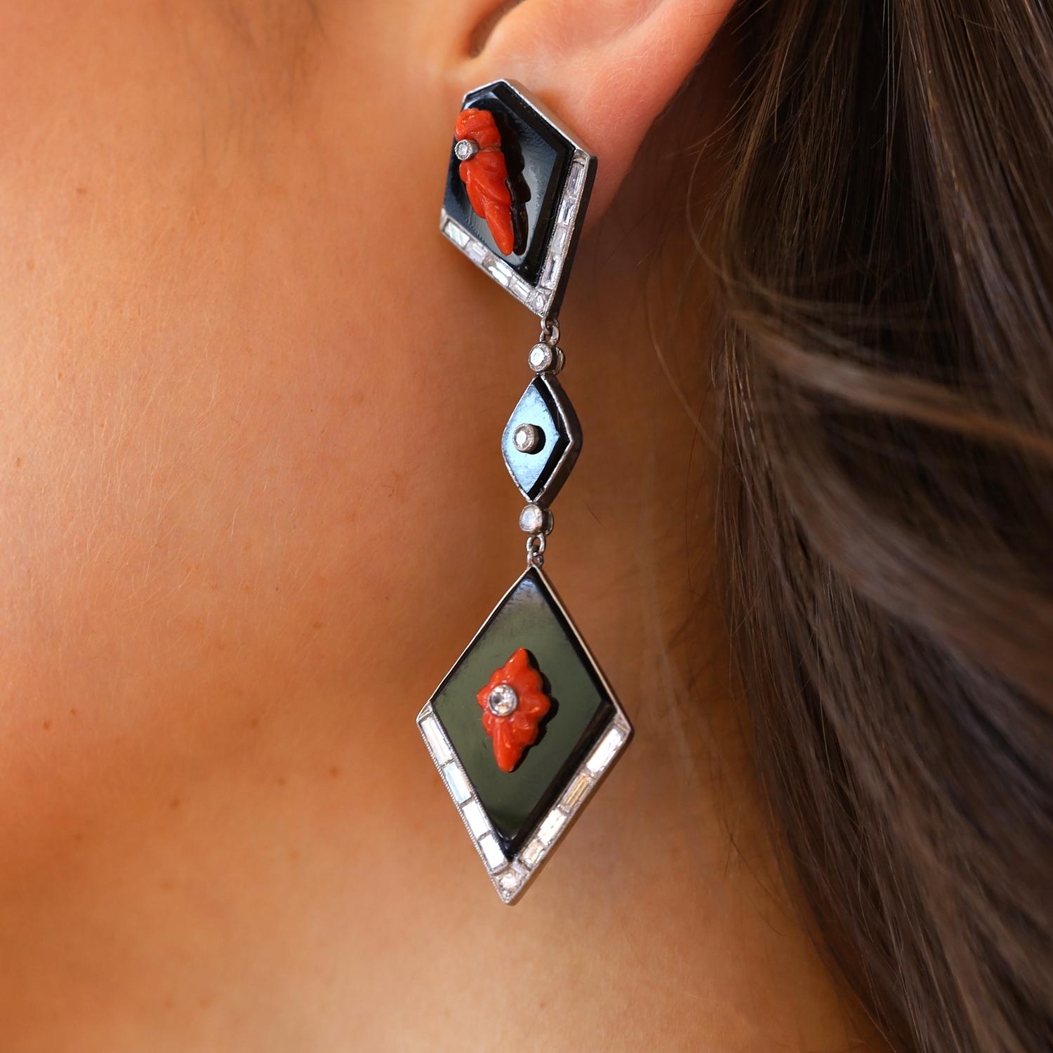 Exquisite Art Deco Onyx Coral & Diamond Platinum Drop Earrings In Good Condition For Sale In Santa Barbara, CA
