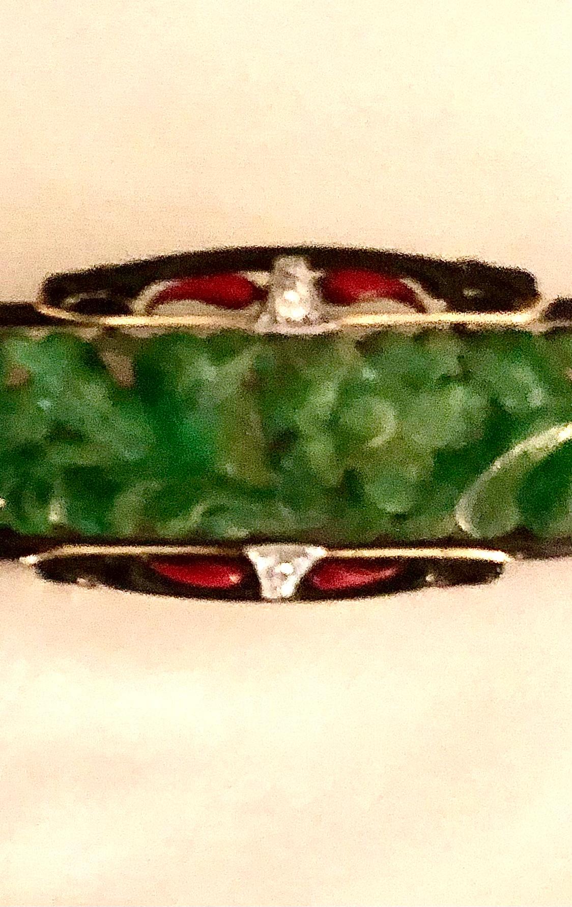 Exquisito broche de esmalte Art Déco de jade en Excelente estado para la venta en New Orleans, LA