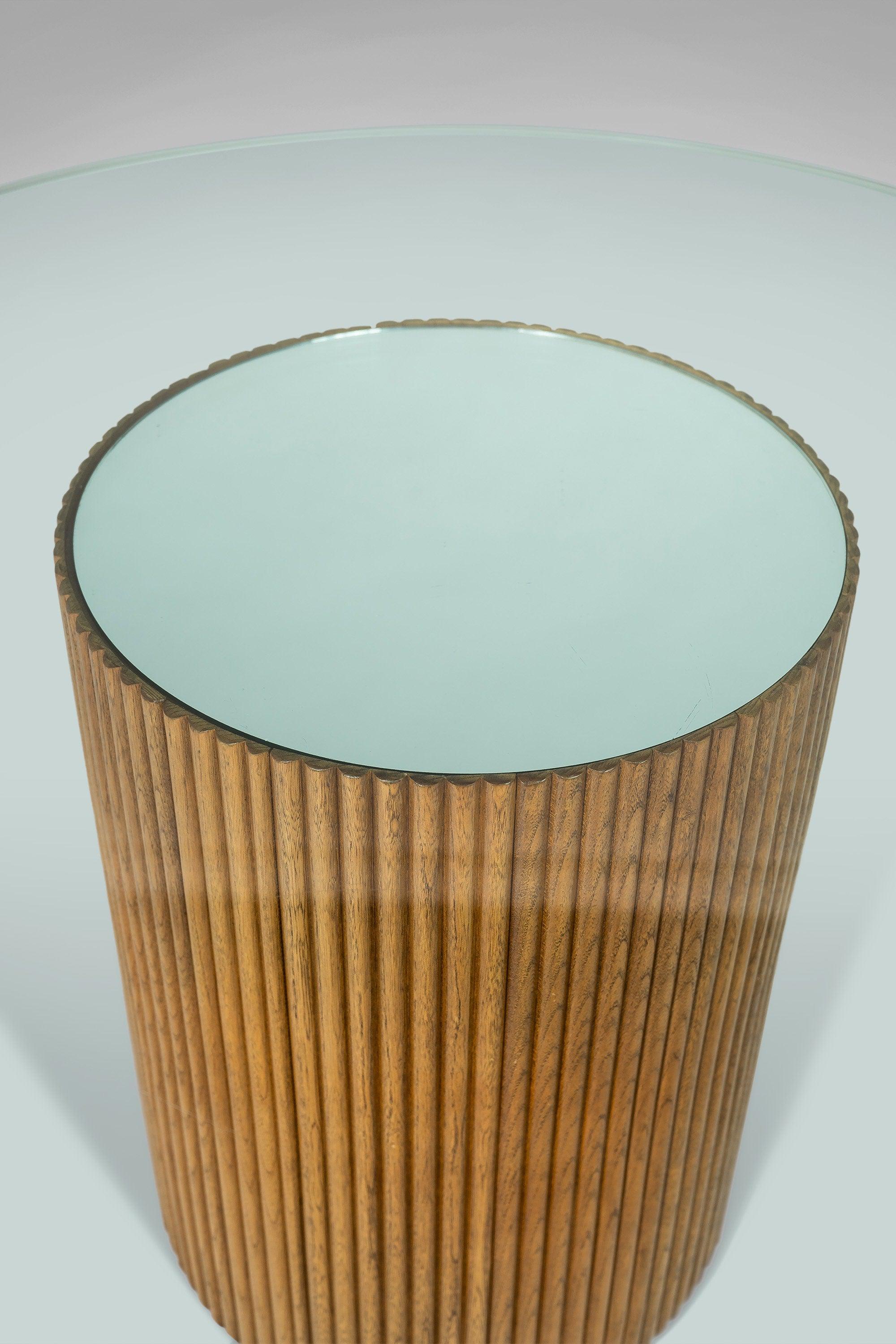 Inconnu Magnifique table à manger à piédestal en bambou avec un plateau en miroir et une surface en verre en vente