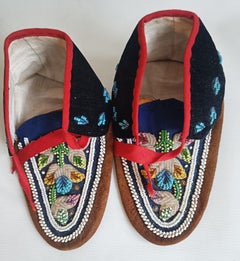 Native American Exquisite Beaded Moccasins – Iroquois