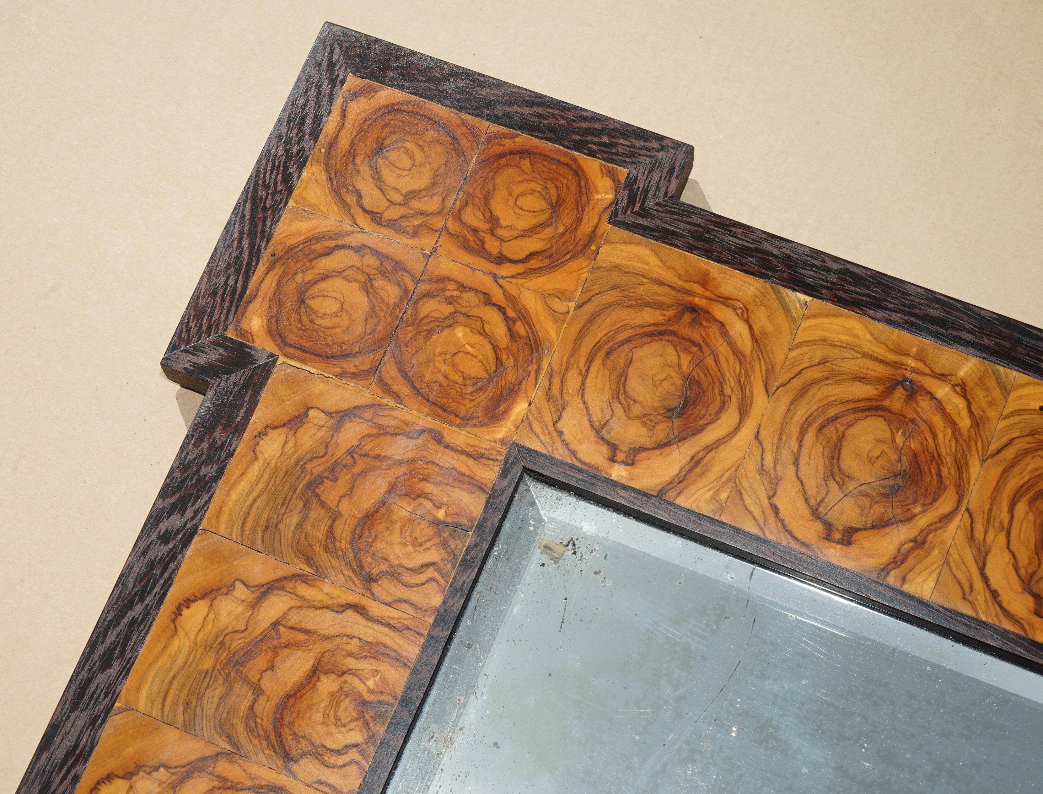 20ième siècle EXQUISITE OYSTER LABURNUM WOOD WALL MiRROR SUBLIME PATINA en vente
