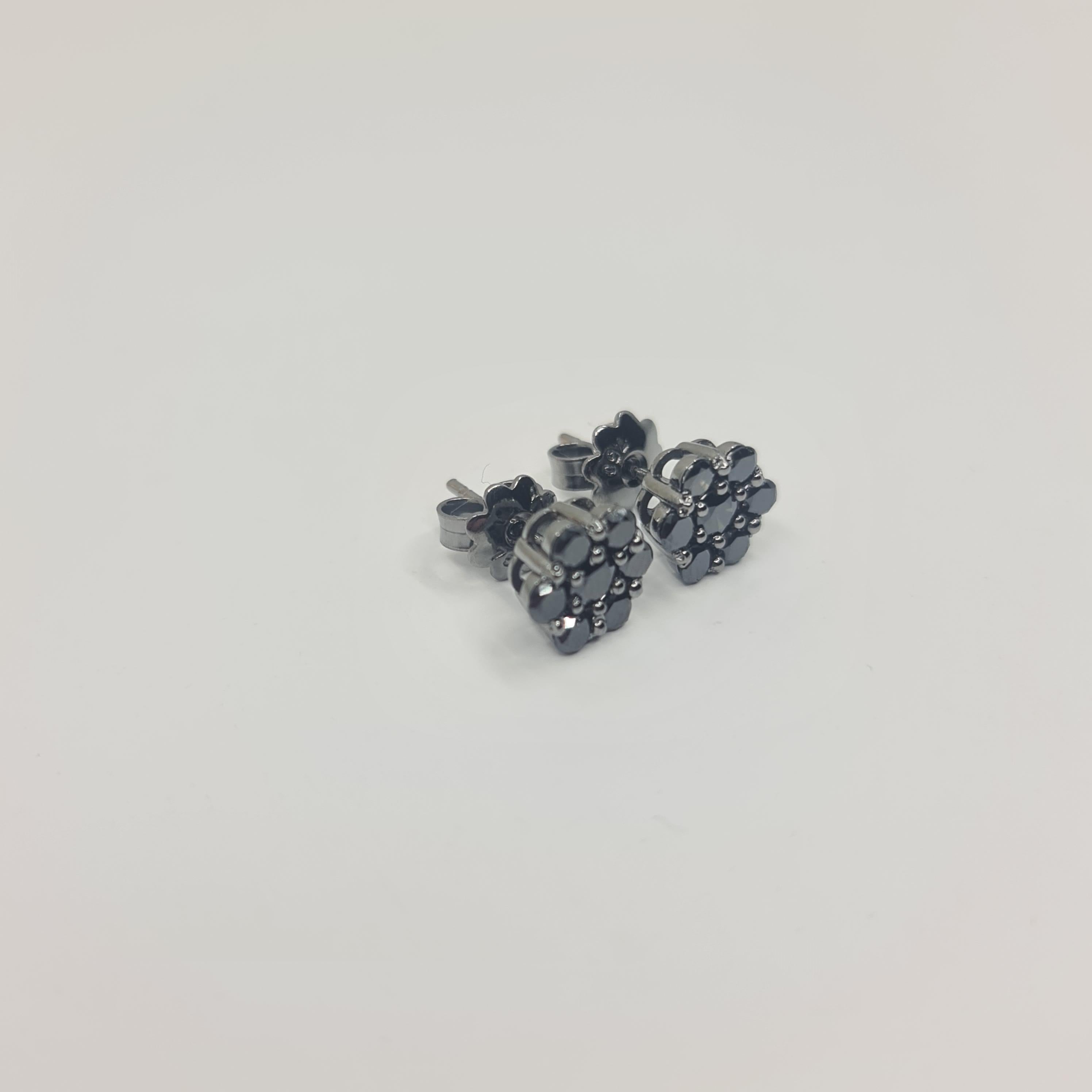 Exquisite schwarze Diamant-Ohrringe 1,11 Karat in 18K Schwarzgold Rundschliff im Zustand „Neu“ im Angebot in Darmstadt, DE