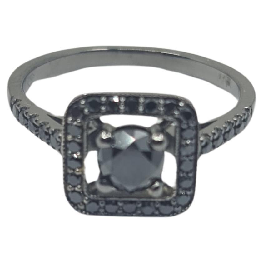 Exquisite Black Diamond Halo Ring 0.88 Carat in 18K Black Gold Round Cut For Sale