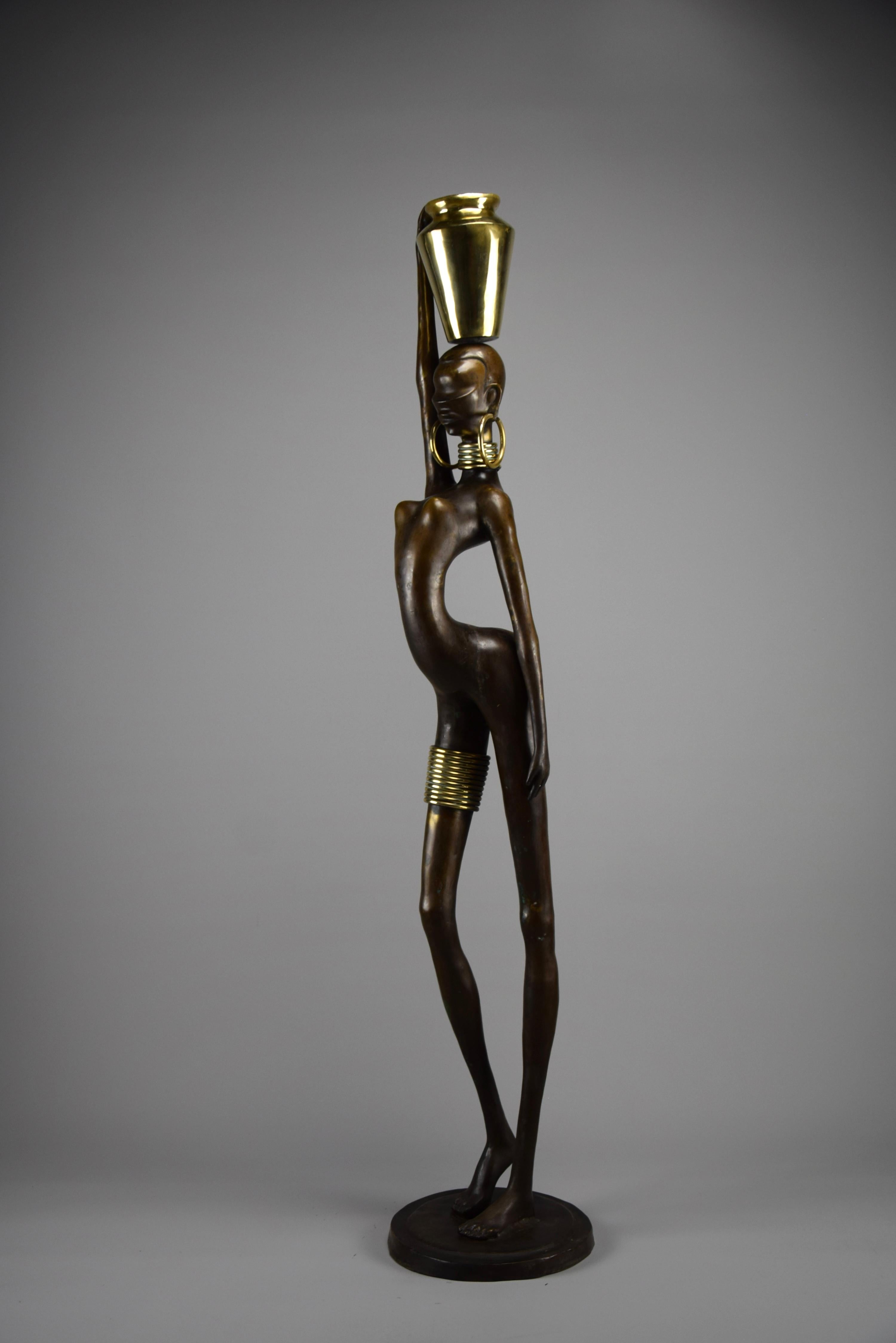 Exquisite Brass and Copper Mid Century Modern African Female Sculpture In Good Condition For Sale In Weesp, NL