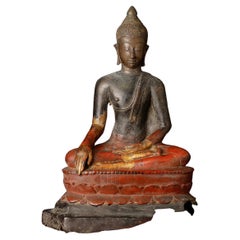 Antique Exquisite Bronze Buddha Statue from Lanna Kingdom, 17th-18th Century Thailand
