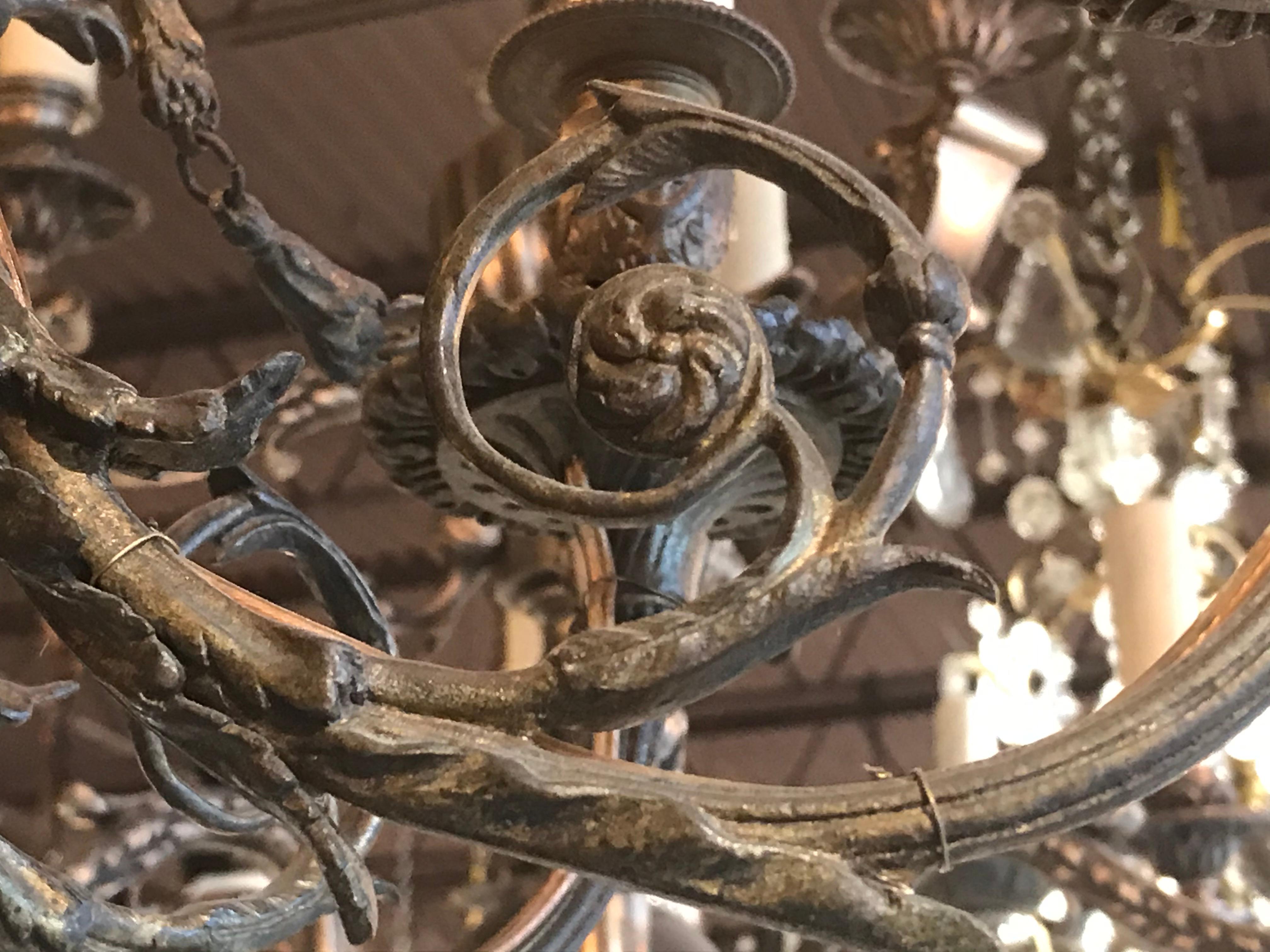 Francese Squisito lampadario in bronzo in vendita