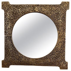 Squisito specchio da parete in bronzo martellato brutale