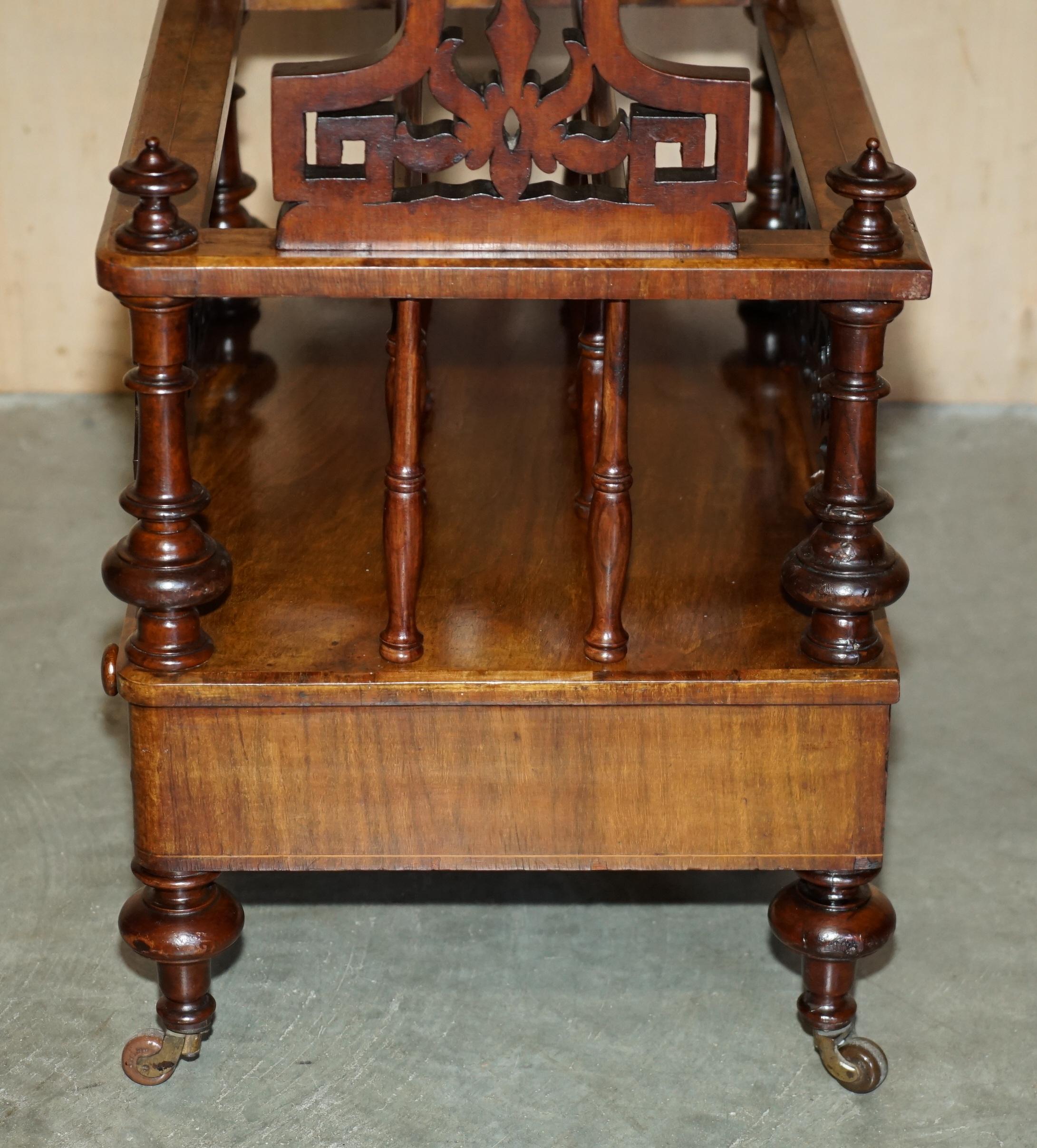 UNITA' DI CANTERBURIA IN NOCE BURR CIRCA 1840 CON BINARIO A GALLERIA IN OTTONE in vendita 8