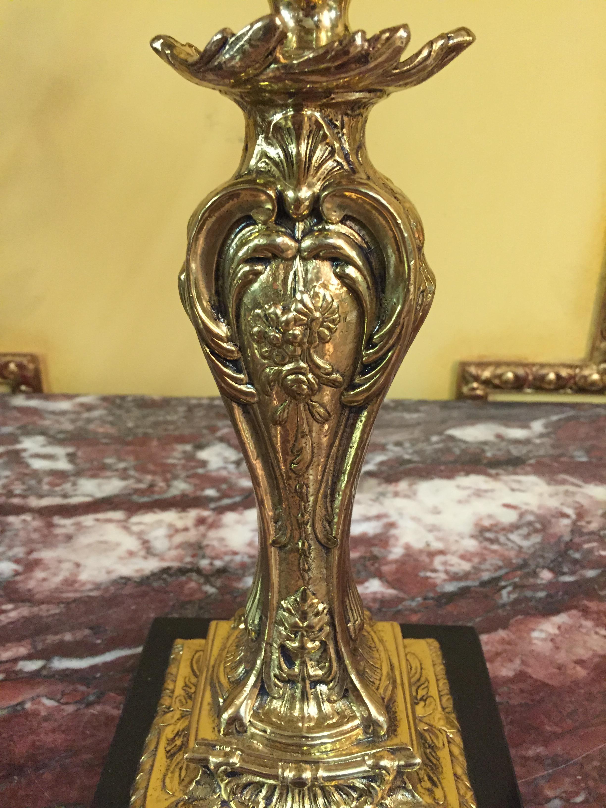 Squisiti candelabri in stile rococò in vendita 1