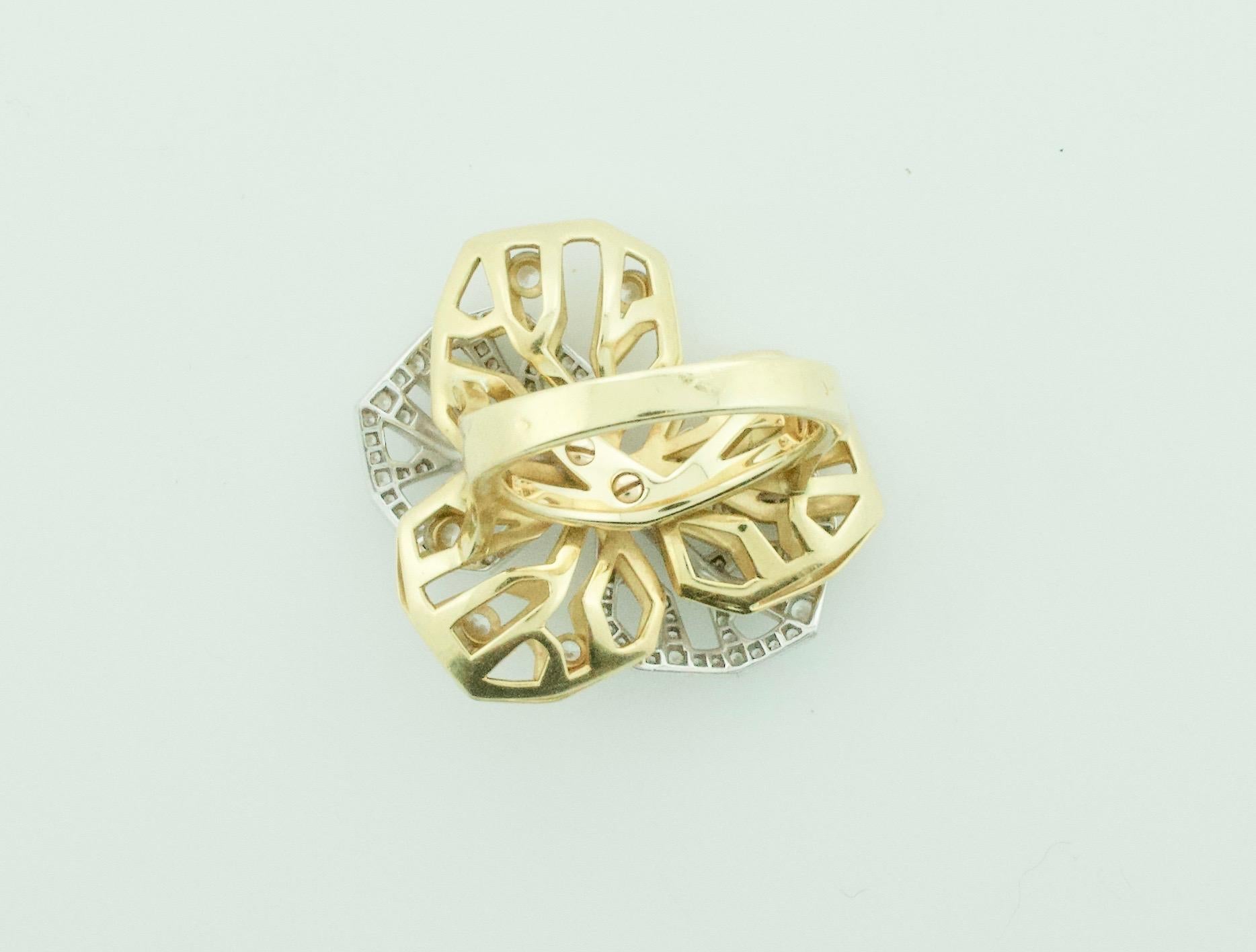 Exquisite Cartier 18k Yellow and White Gold Diamond Ring - Caresse d'Orchidees Collection

Indulge in the timeless elegance of Cartier with this rare 18k yellow and white gold ring from the prestigious Caresse d'Orchidees collection. This stunning