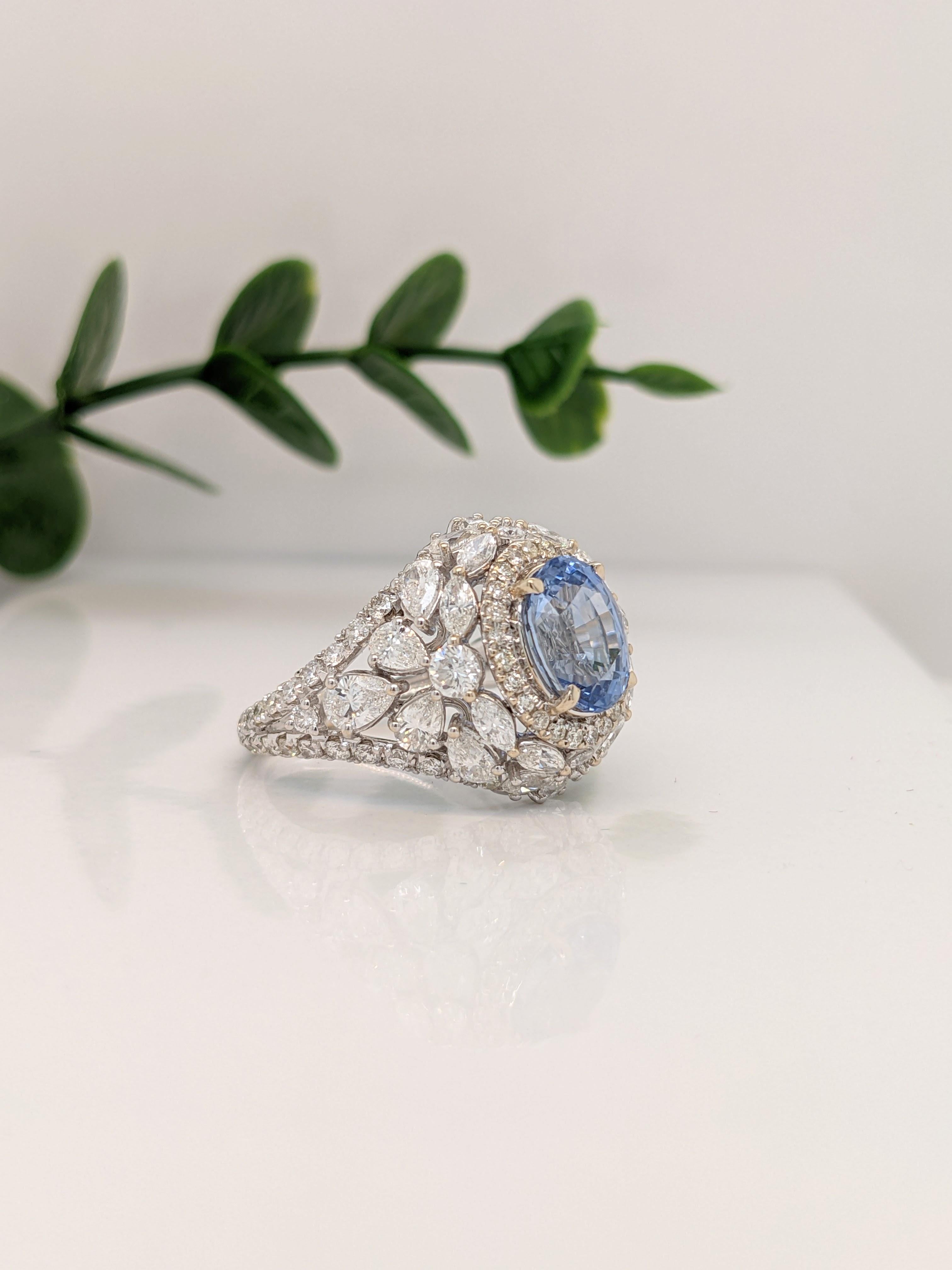 Exquisiter blauer Ceylon-Saphir in 18 Karat zweifarbigem Gold mit kompliziertem Ringdesign (Art déco)