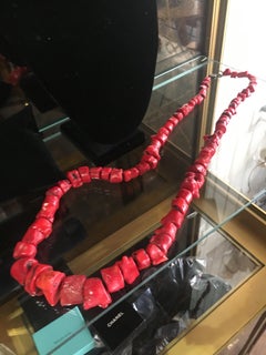 Exquisite Chunky Coral Necklace, Great Color And Proportion. Iris Apfel Style.