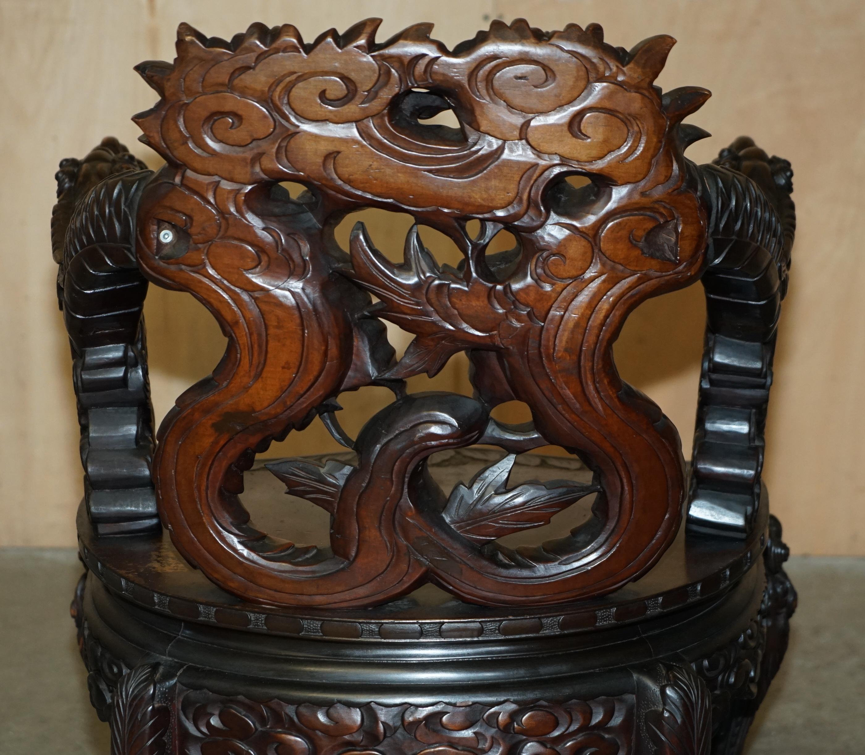 EXQUISITE CIRCA 1880 ARMCHAiR DE DRAGON CHINOIS EN BOIS CARACTERE DYNASTIQUE DE LA VILLE DE QING en vente 9