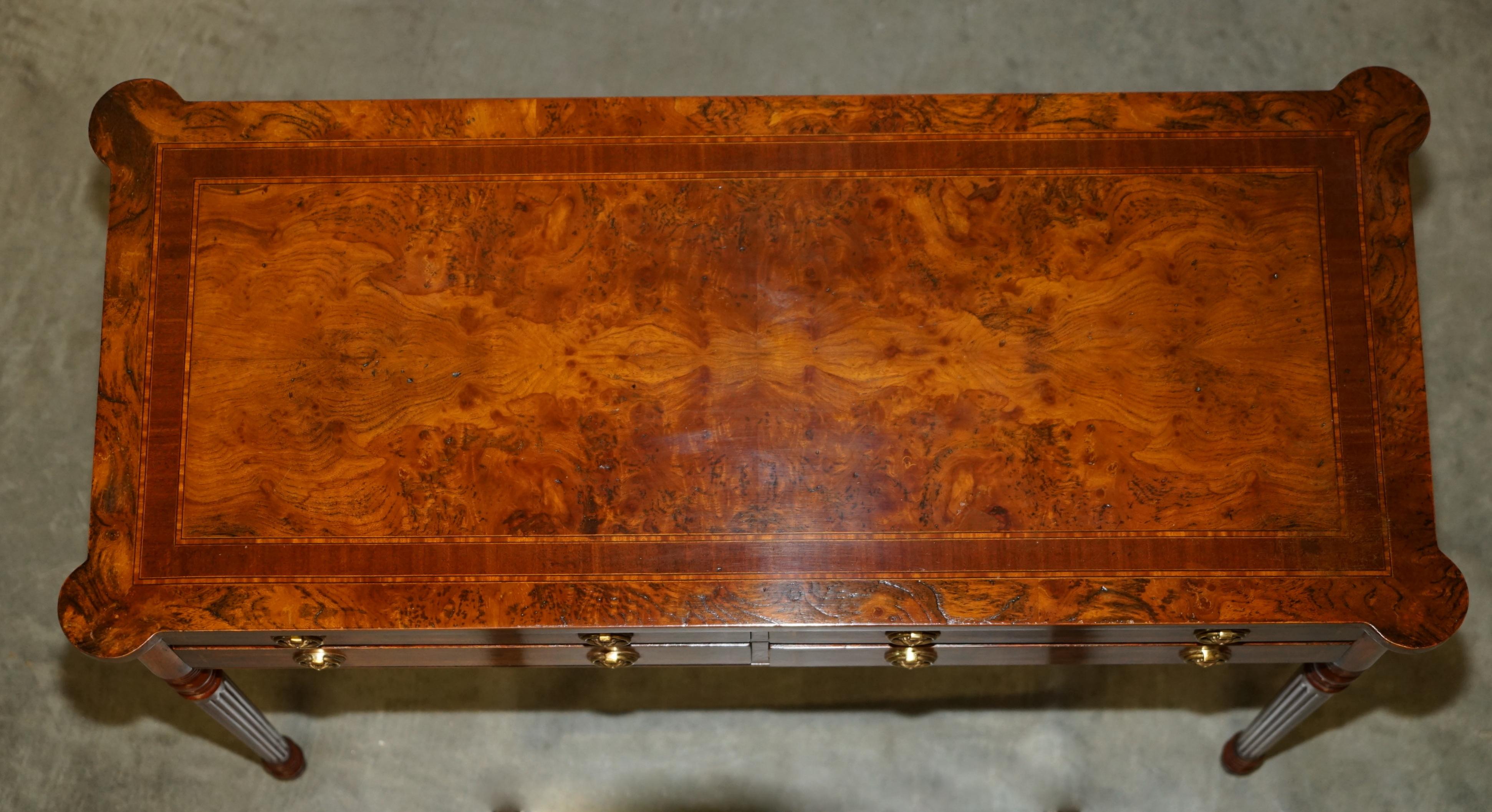 EXQUISITE CIRCA 1920 BURR ELM & SATiNWOOD FRENCH POLISHED RESTORED CONSOLE TABLE For Sale 2