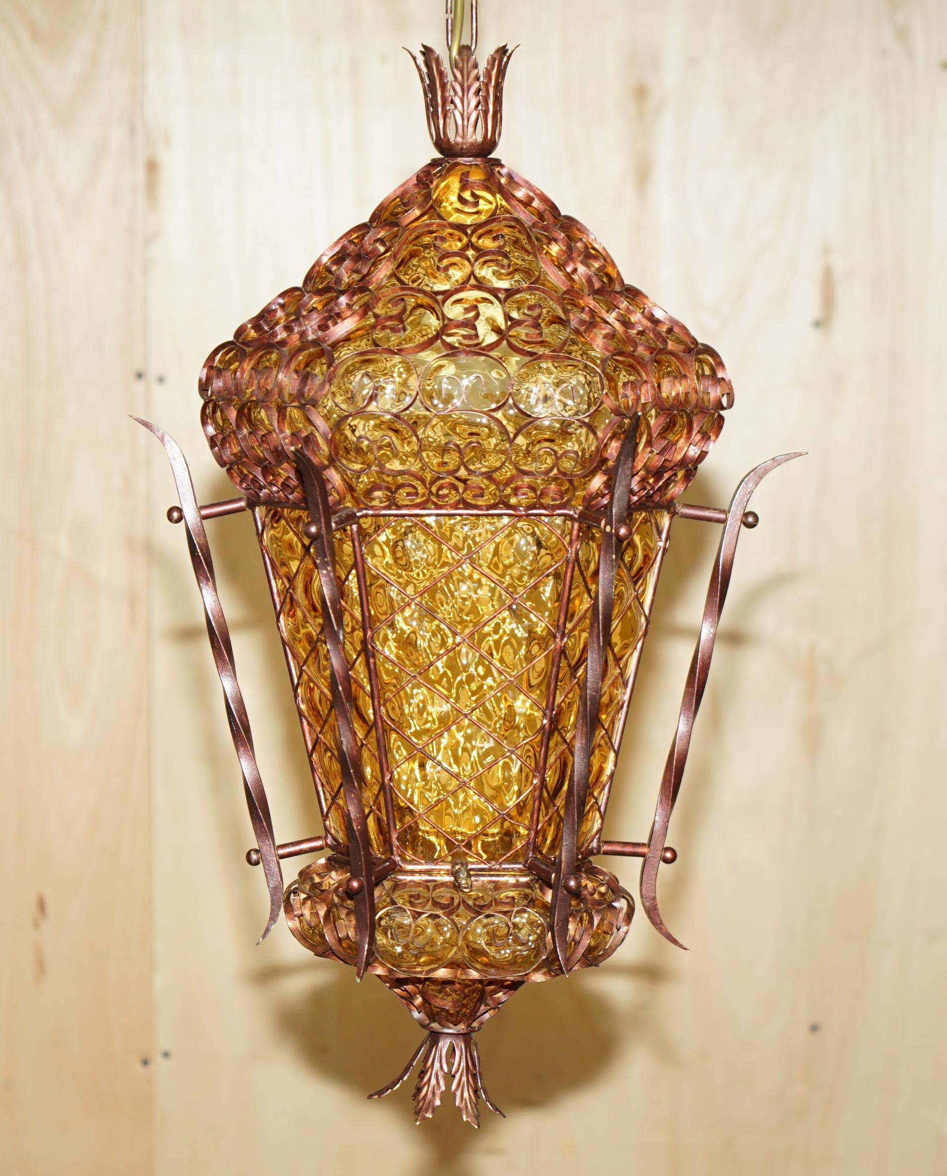 Art Nouveau ECCEZIONALE VETRINA DI VETRO SOFFIATO CIRCA 1940 ART NOUVEAU DI SOTTOVETRO in vendita