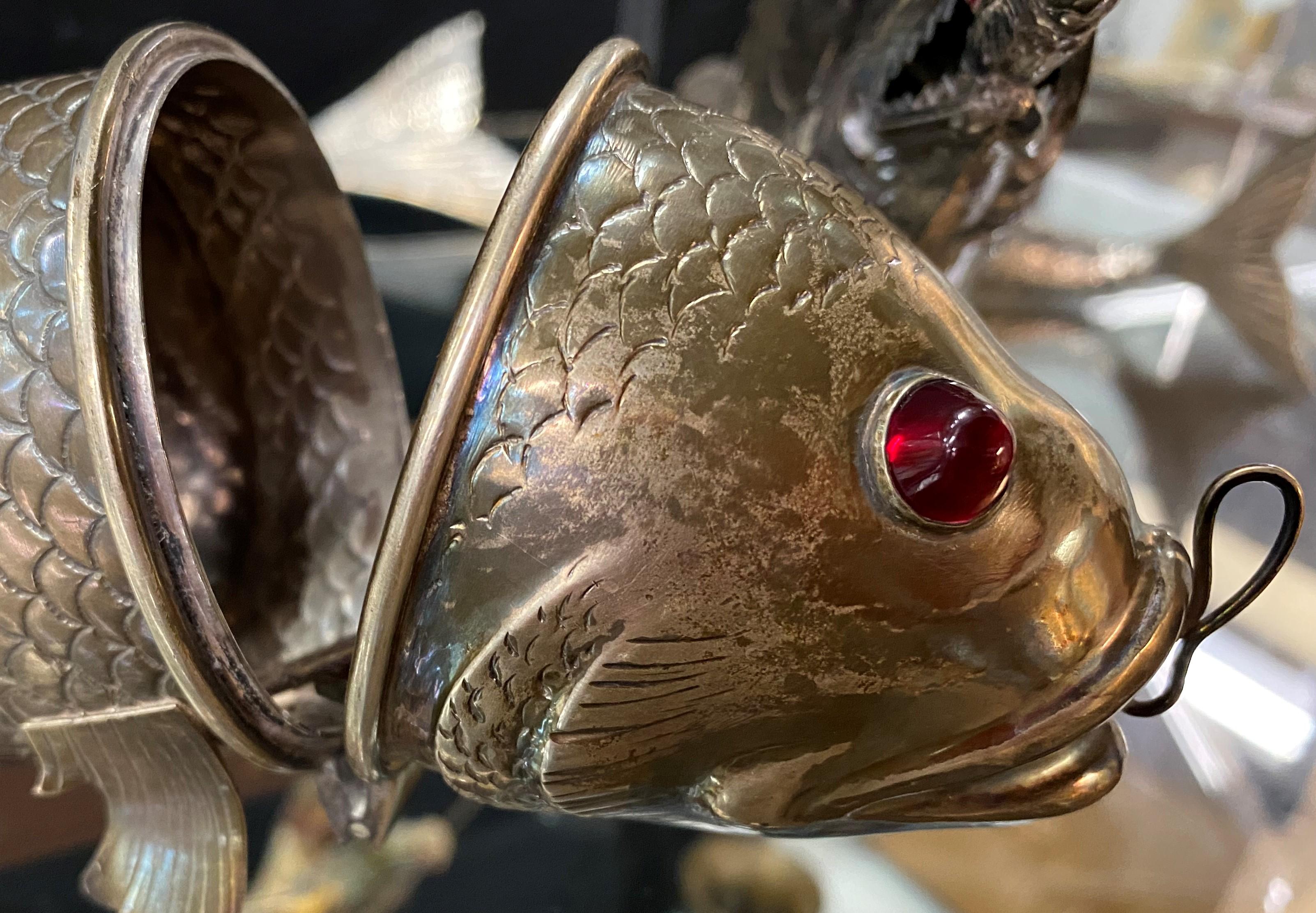 Magnifique collection de six poissons articulés en argent et dorés d'Espagne/Italie en vente 11