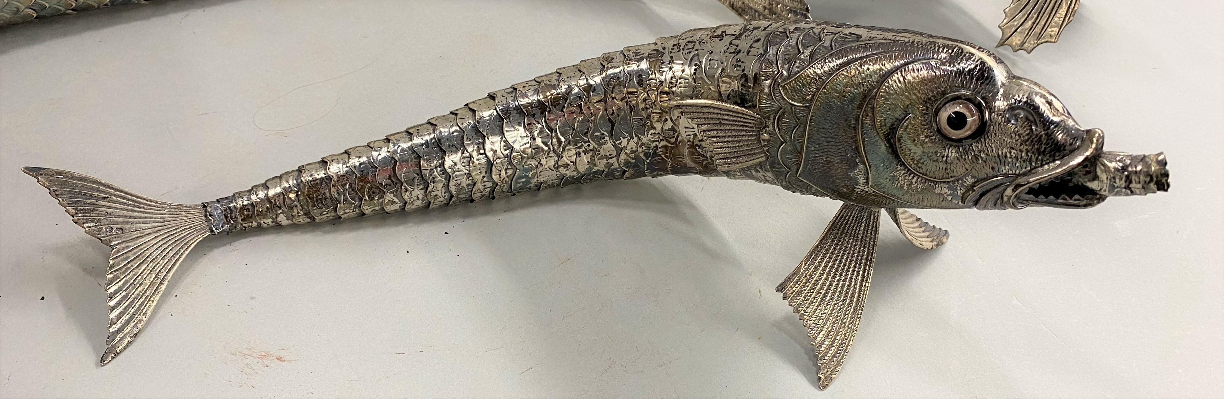 Exquisite Collection of Six Silver & Gilt Articulated Fish from Spain / Italy In Good Condition For Sale In Milford, NH