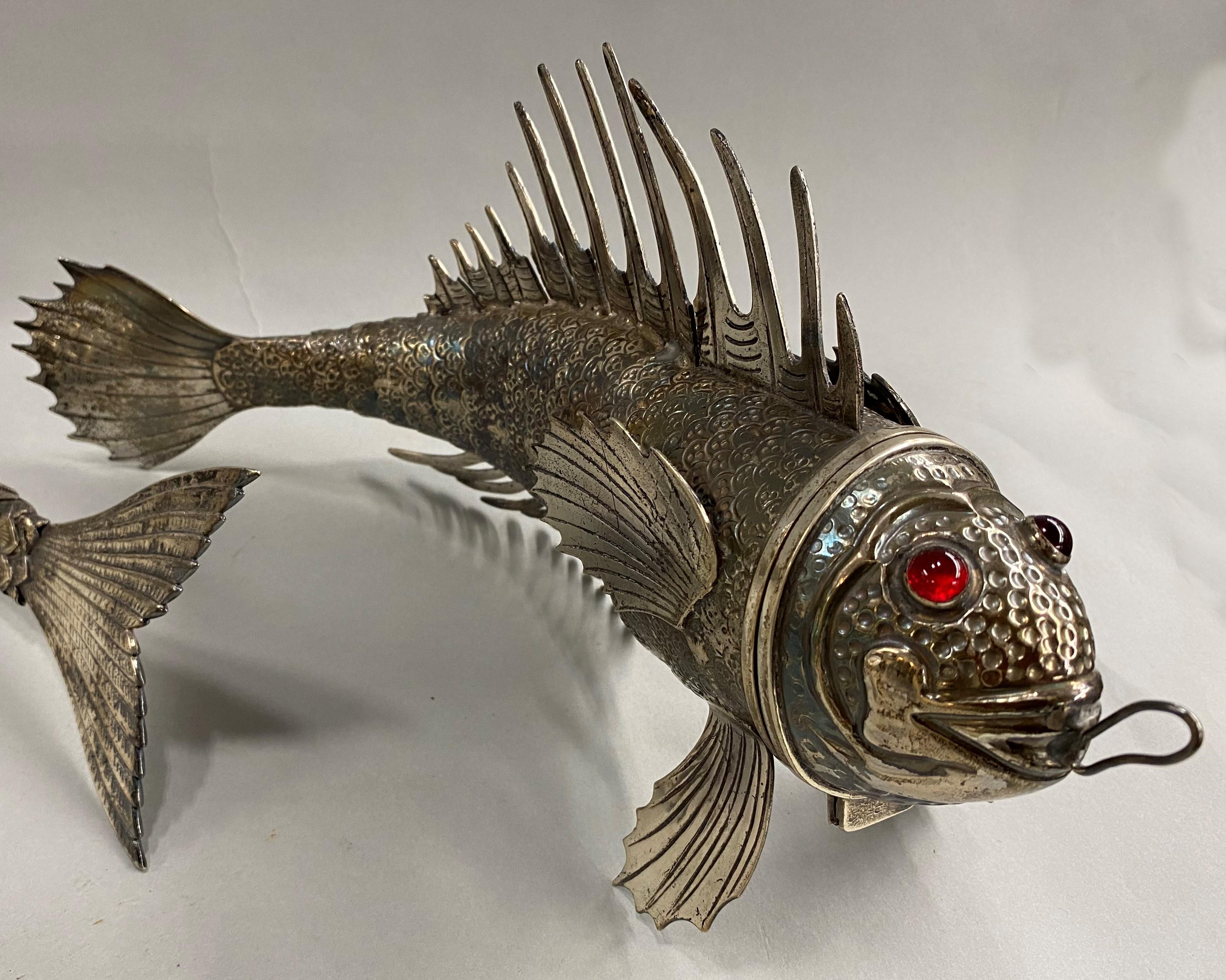 Doré Magnifique collection de six poissons articulés en argent et dorés d'Espagne/Italie en vente