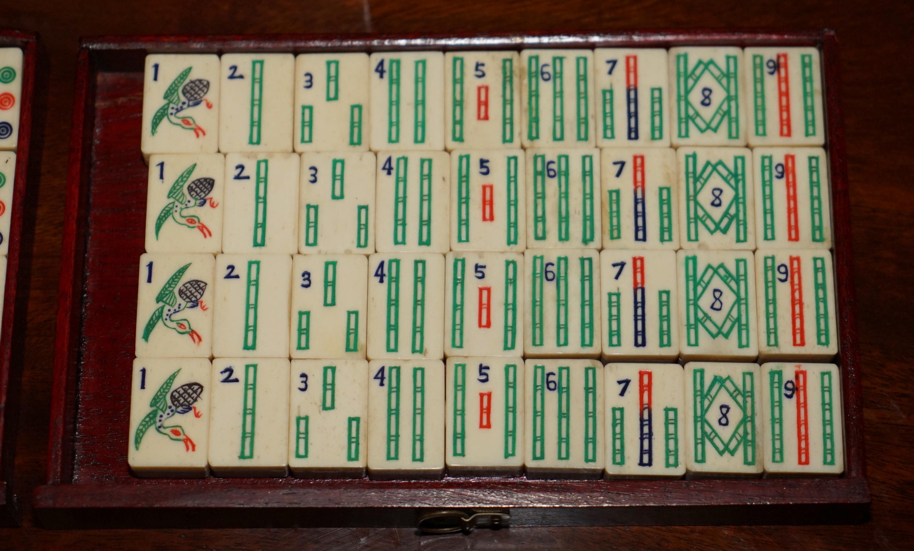EXQUISITE COMPLETE FOUR PERSON MAHJONG SUITE CIRCA 1920's CHINESE EXPORT PERIOD For Sale 4