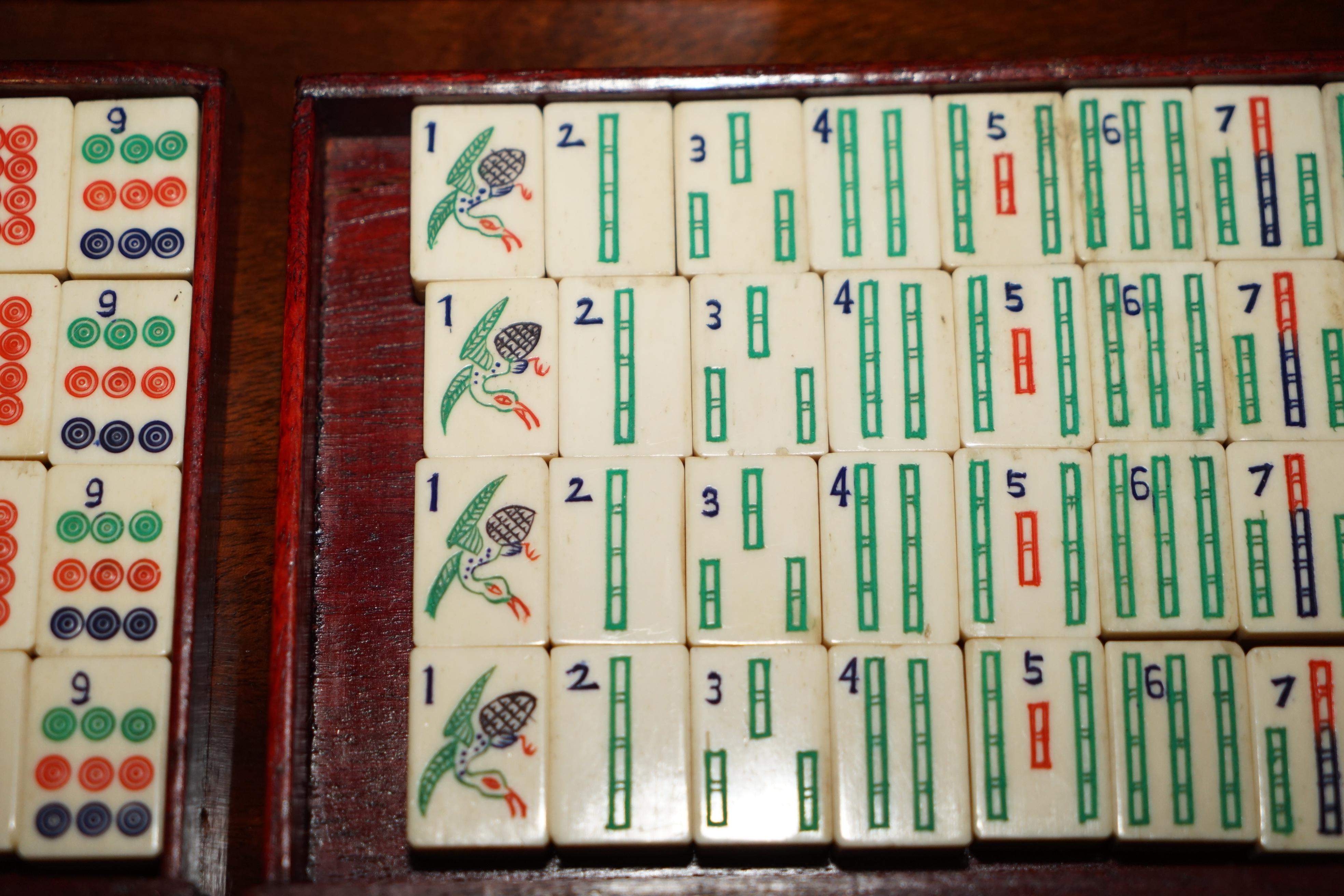 EXQUISITE COMPLETE FOUR PERSON MAHJONG SUITE CIRCA 1920's CHINESE EXPORT PERIOD For Sale 8