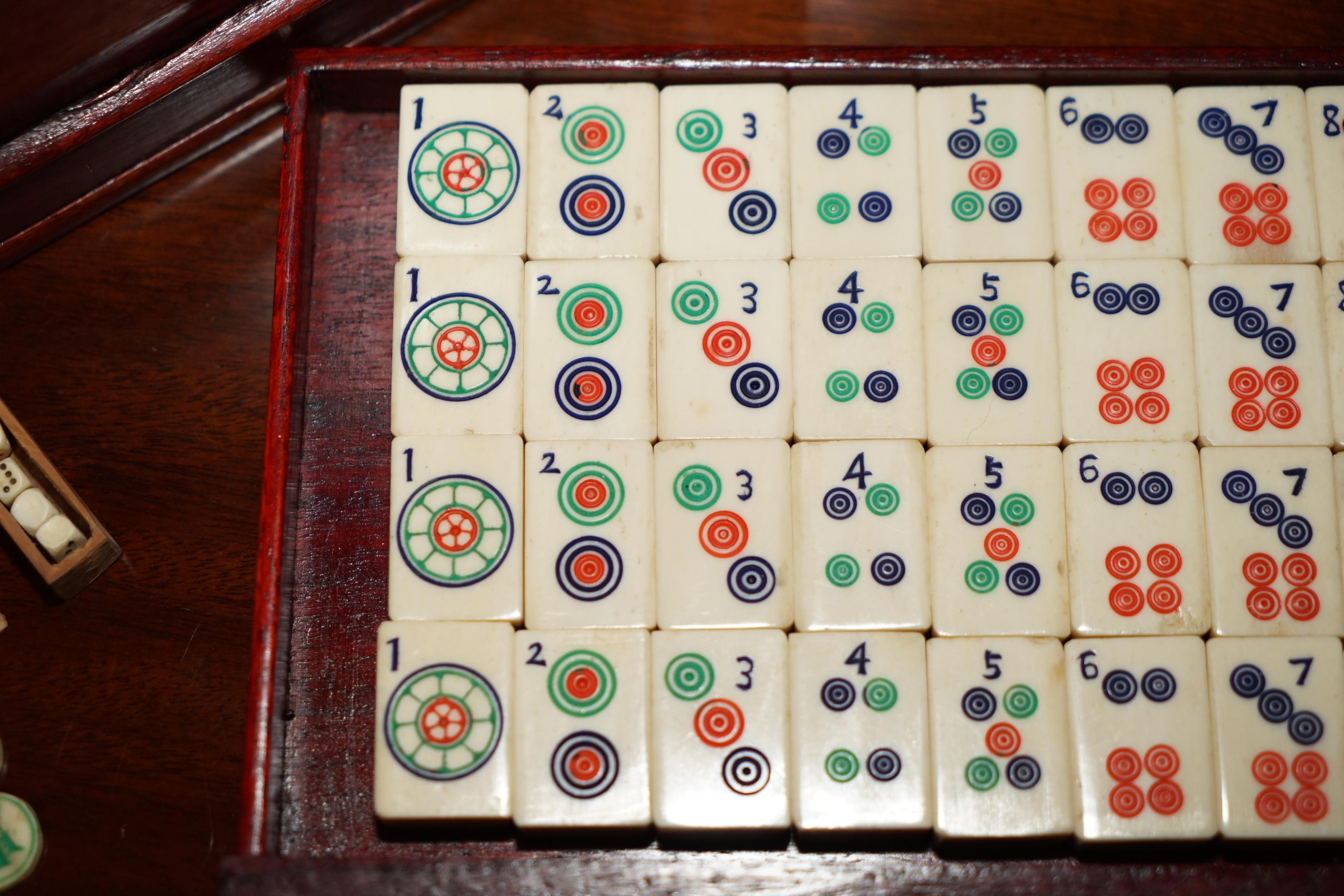 EXQUISITE COMPLETE FOUR PERSON MAHJONG SUITE CIRCA 1920's CHINESE EXPORT PERIOD For Sale 9