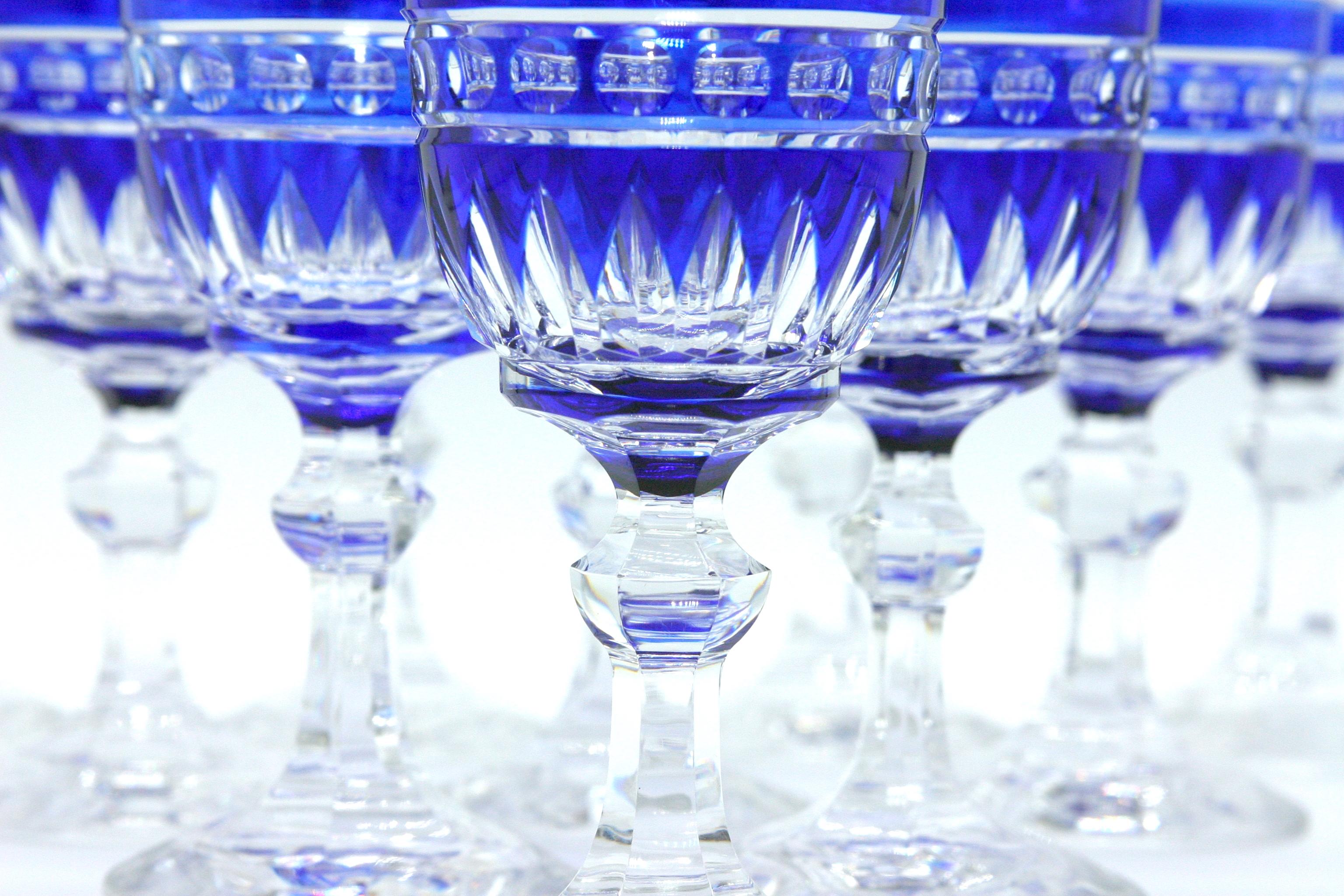 Exquisite Cut Crystal Barware / Tableware Service / 10 People In Good Condition For Sale In Tarry Town, NY