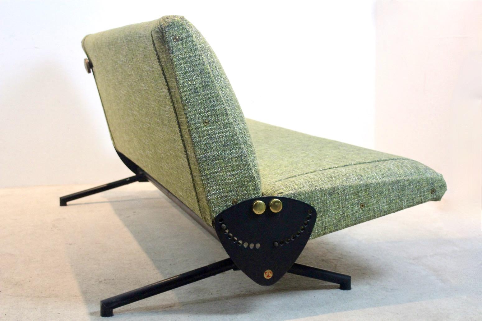 Exquisites D70 Sofa-Tagesbett von Osvaldo Borsani für Tecno, 1954 im Angebot 1