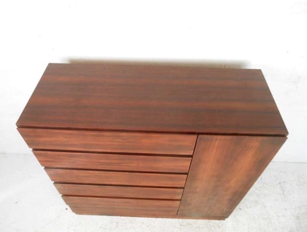 Exquisite Danish Rosewood Hi-Boy Dresser In Good Condition For Sale In Brooklyn, NY