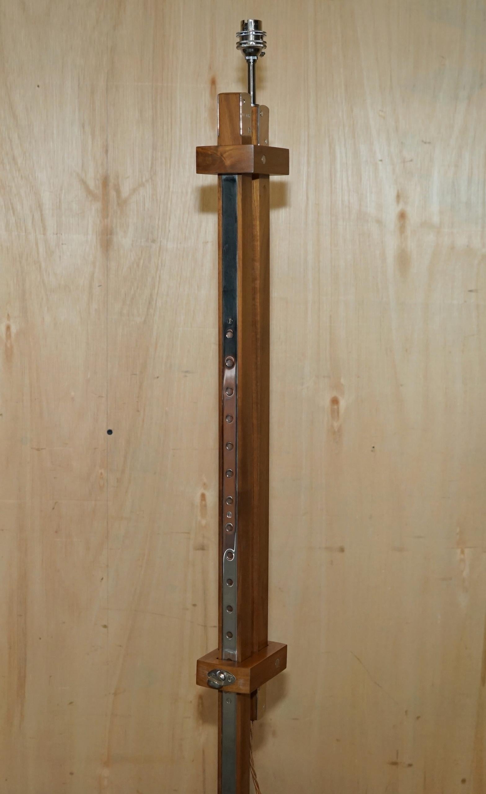 20th Century EXQUISITE DAVID LINLEY FLOOR STANDING HEIGHT ADJUSTABLE LAMP CHROME FITTINGs